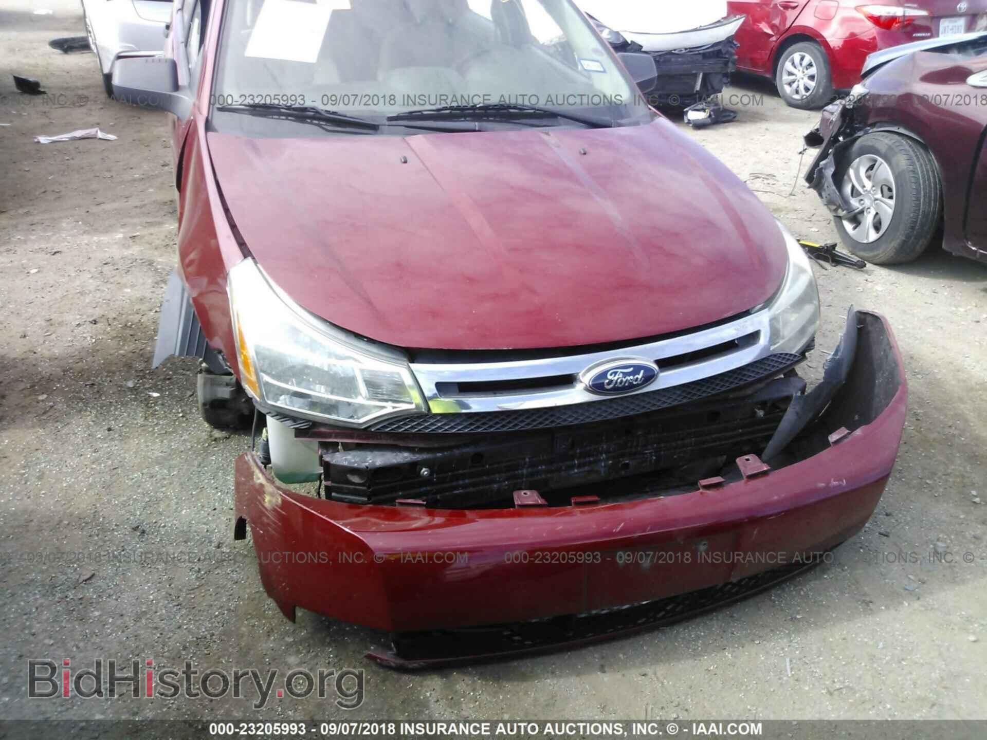 2011 Ford Focus - VIN: 1FAHP3FN8BW147823 - Фото 6