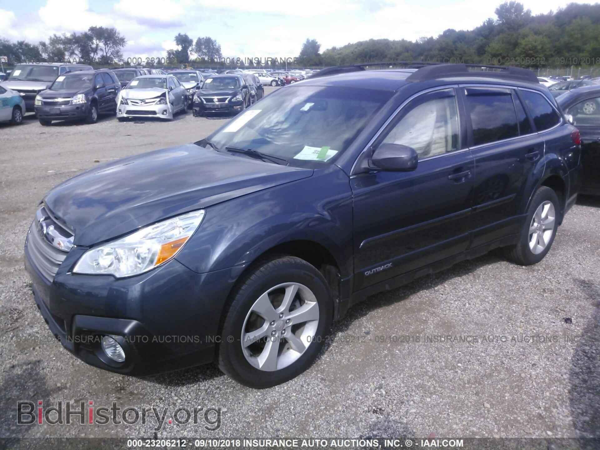 2014 Subaru Outback - VIN: 4S4BRCDC6E3295708 - Фото 2