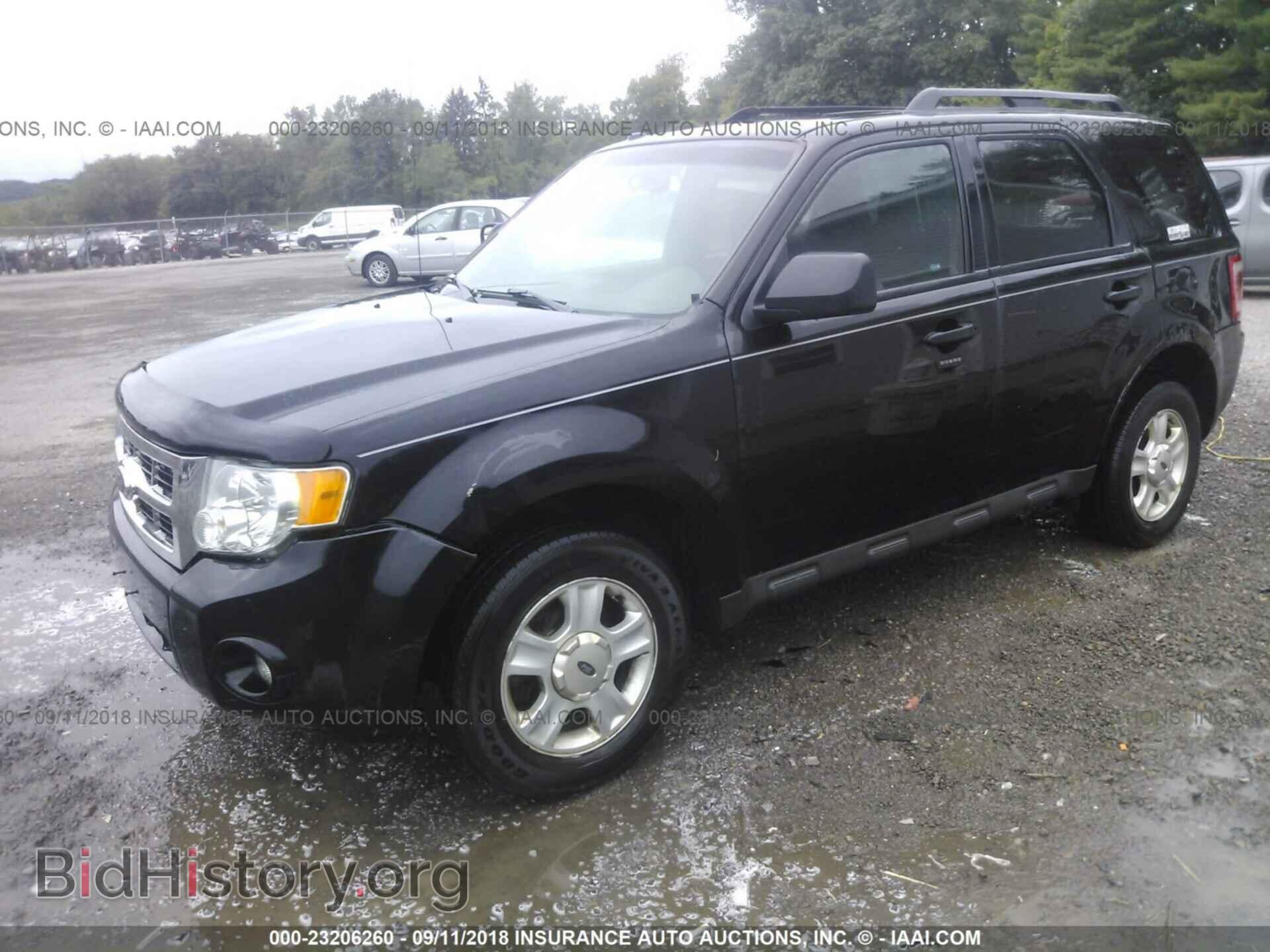 2011 Ford Escape - VIN: 1FMCU9D79BKA80009 - Фото 2