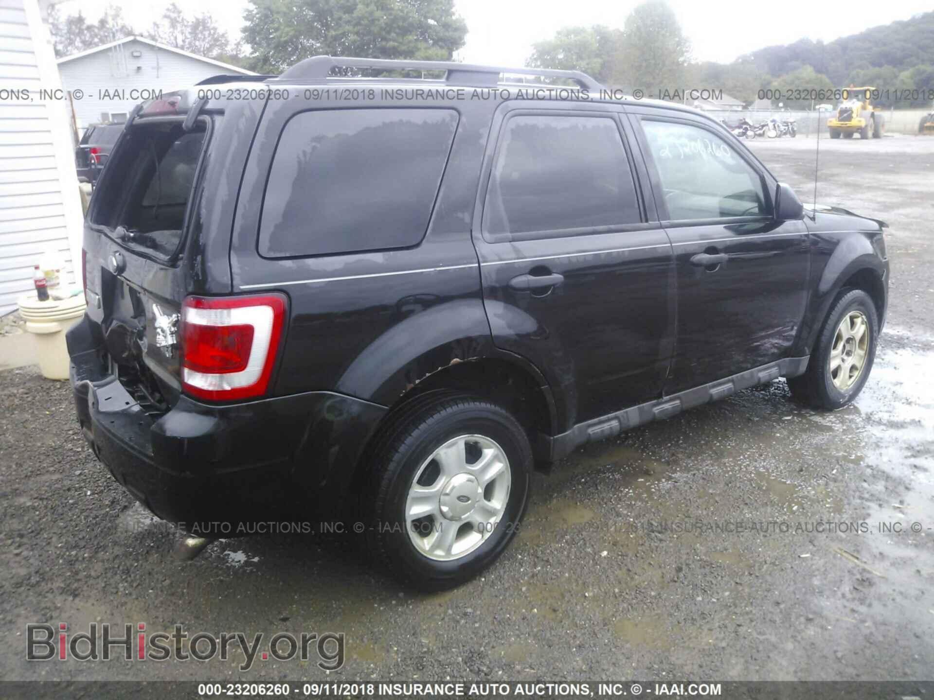 2011 Ford Escape - VIN: 1FMCU9D79BKA80009 - Фото 4