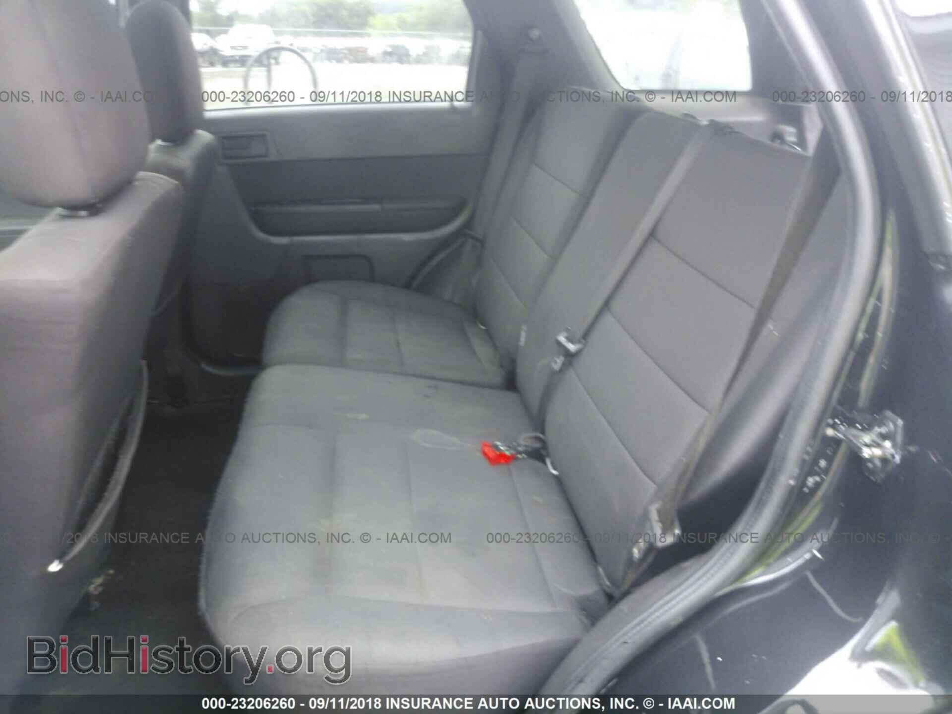 2011 Ford Escape - VIN: 1FMCU9D79BKA80009 - Фото 8