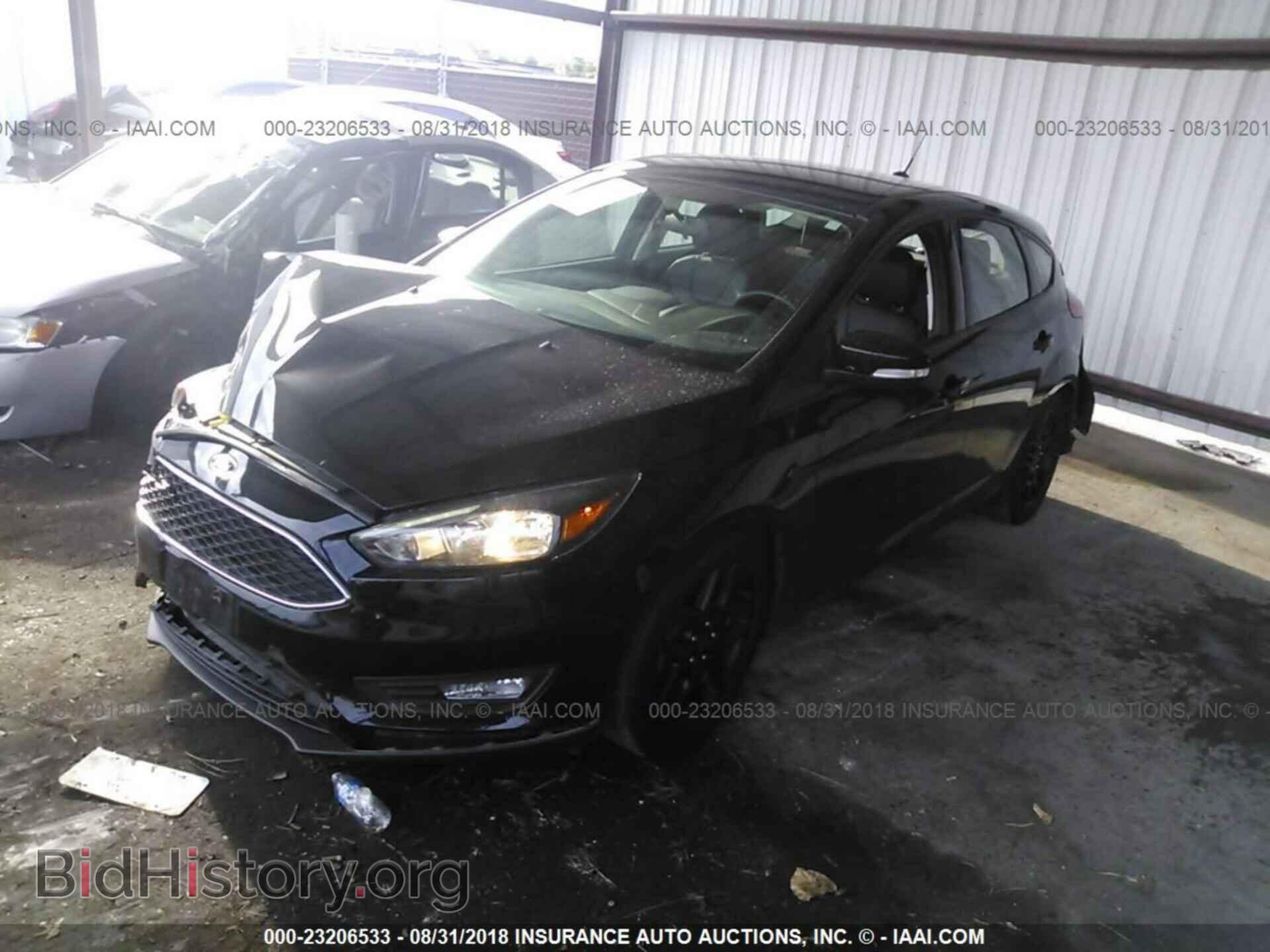 2016 Ford Focus - VIN: 1FADP3K22GL351133 - Фото 2