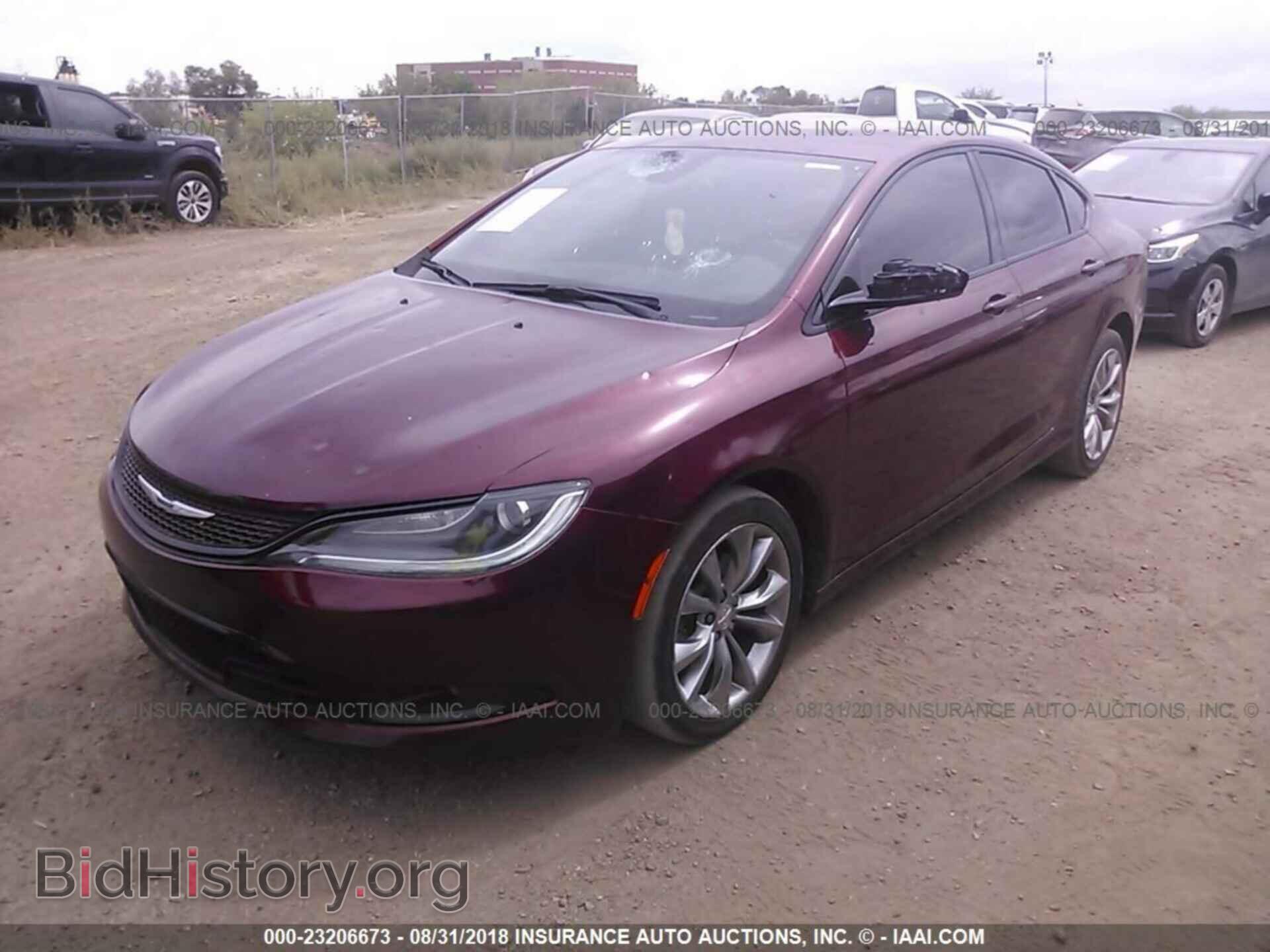 2015 Chrysler 200 - VIN: 1C3CCCBBXFN594925 - Photo 2