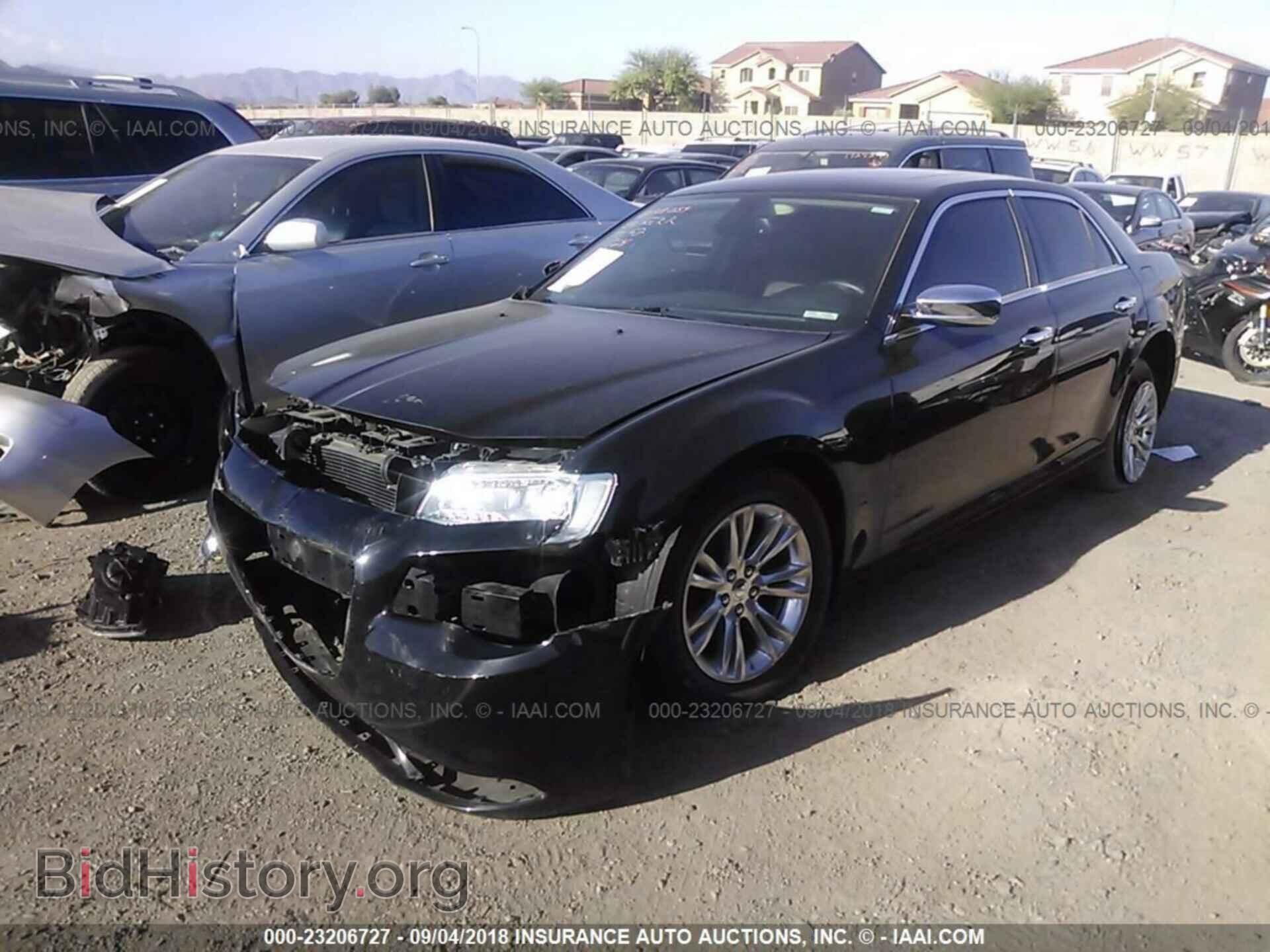2016 Chrysler 300c - VIN: 2C3CCAEG3GH128291 - Фото 2