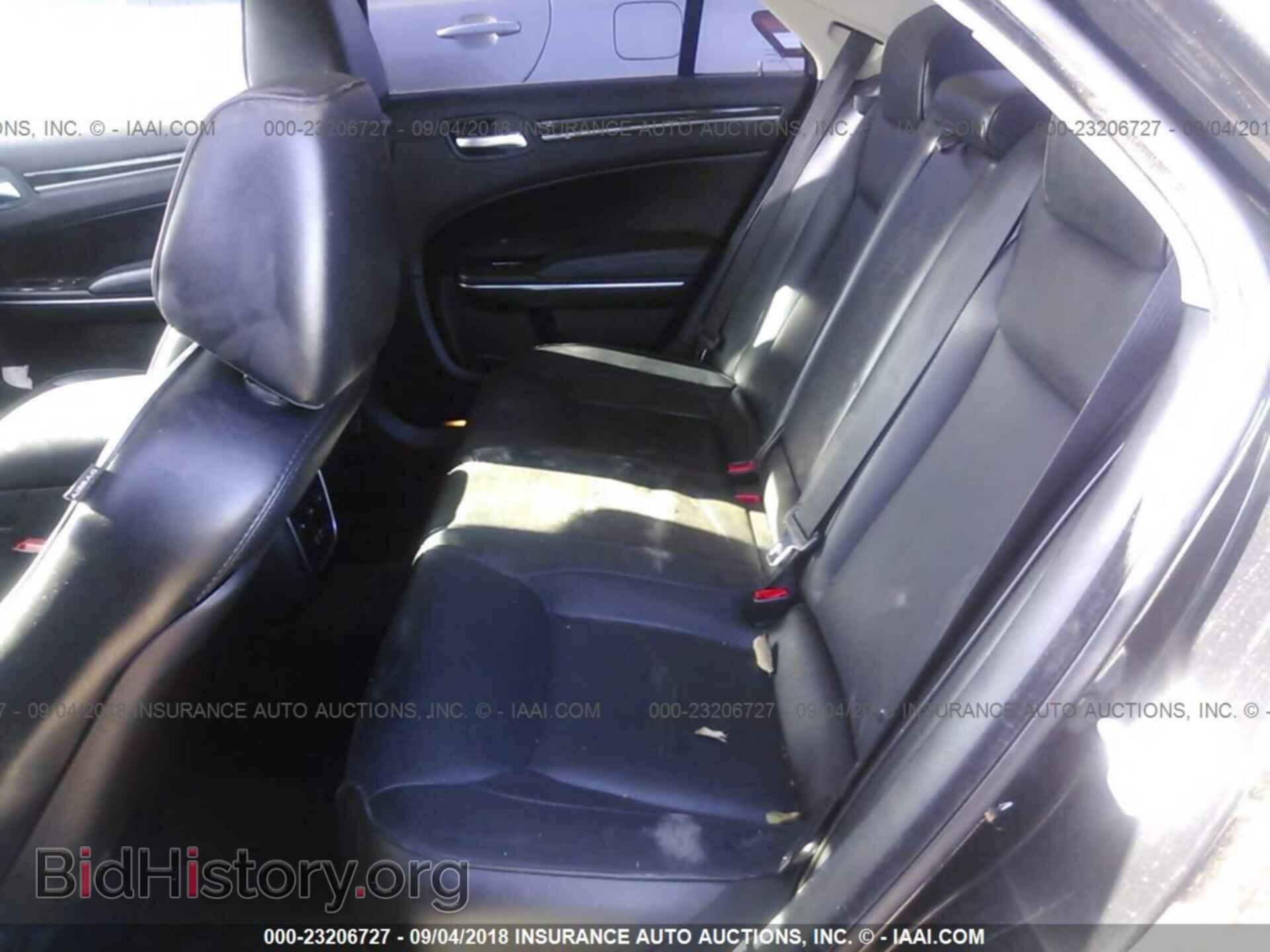 2016 Chrysler 300c - VIN: 2C3CCAEG3GH128291 - Фото 8