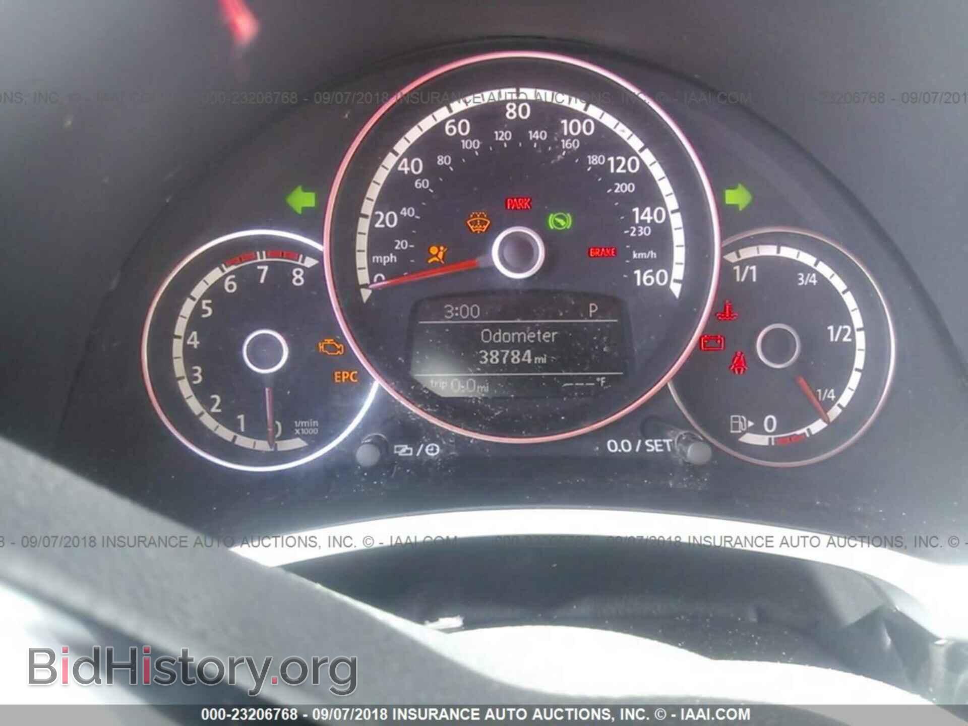 2013 Volkswagen Beetle - VIN: 3VWJP7AT9DM680059 - Фото 7
