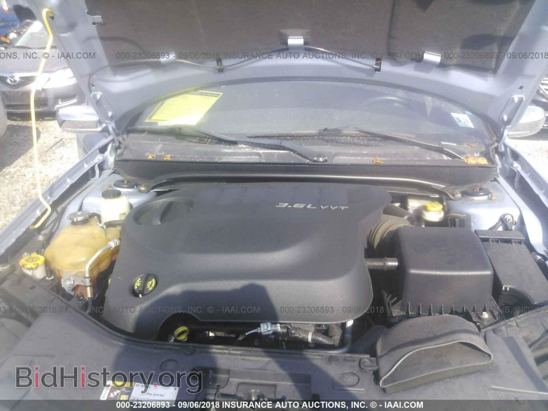 2014 Chrysler 200 - VIN: 1C3CCBCG4EN193373 - Фото 10
