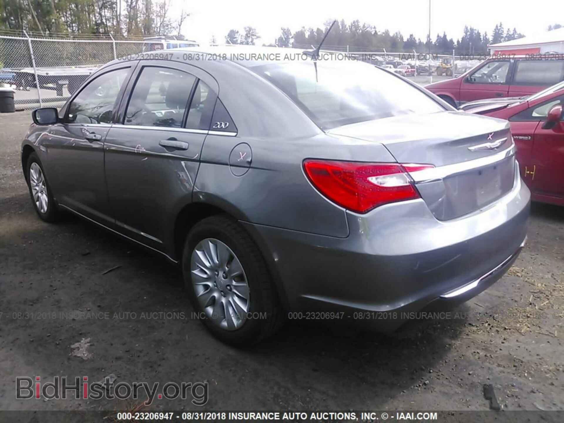 2013 Chrysler 200 - VIN: 1C3CCBAB0DN686652 - Photo 3