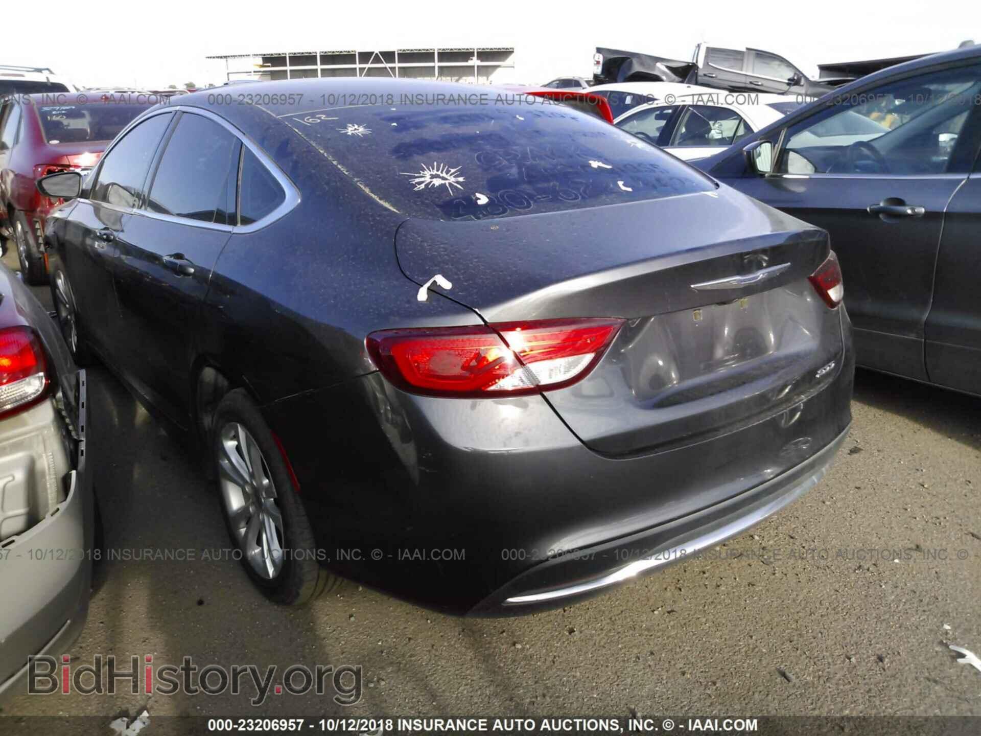 2016 Chrysler 200 - VIN: 1C3CCCAB4GN107530 - Photo 3