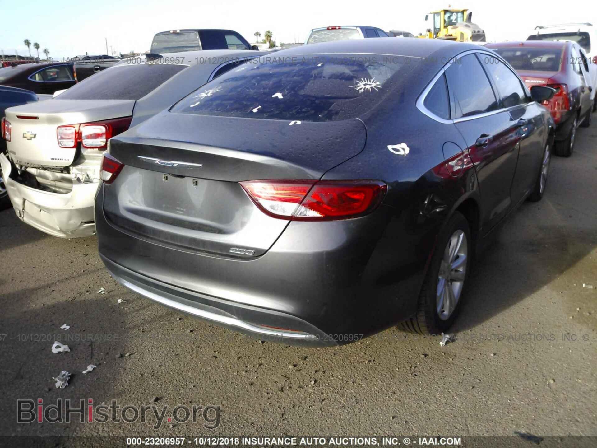 2016 Chrysler 200 - VIN: 1C3CCCAB4GN107530 - Photo 4