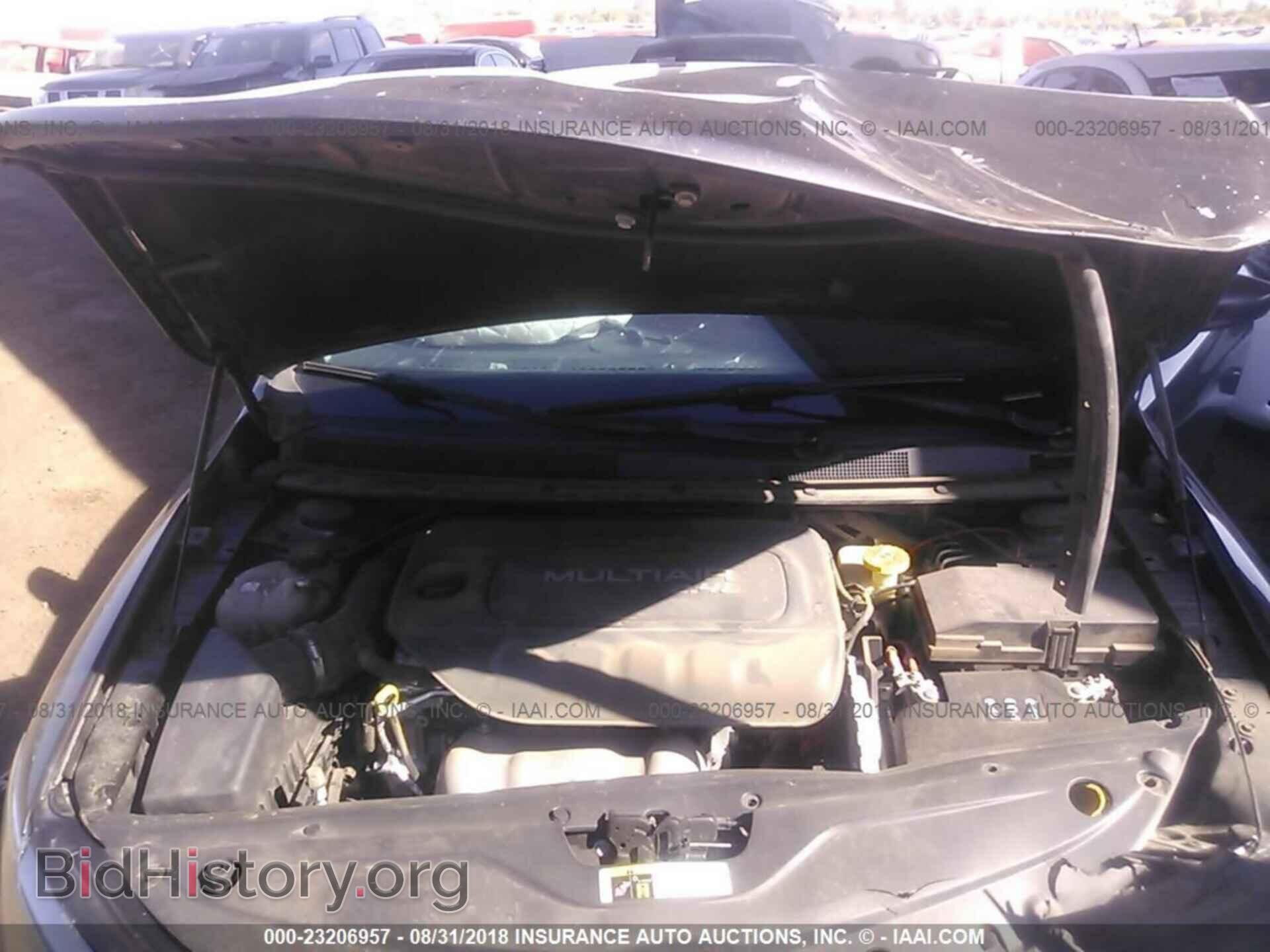 2016 Chrysler 200 - VIN: 1C3CCCAB4GN107530 - Photo 10