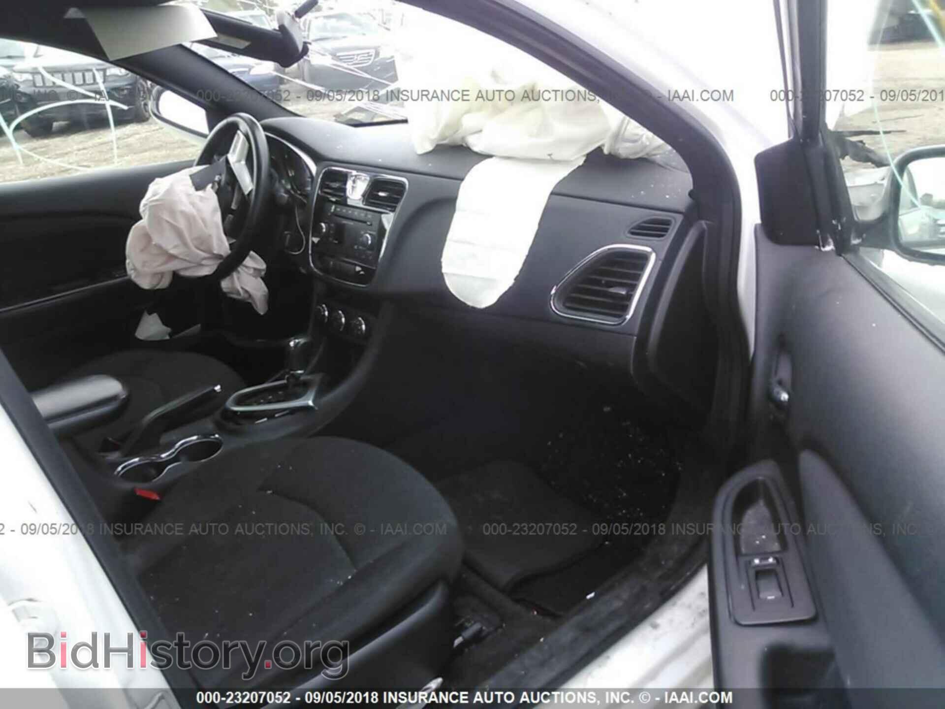 2012 Chrysler 200 - VIN: 1C3CCBBB6CN124655 - Фото 5