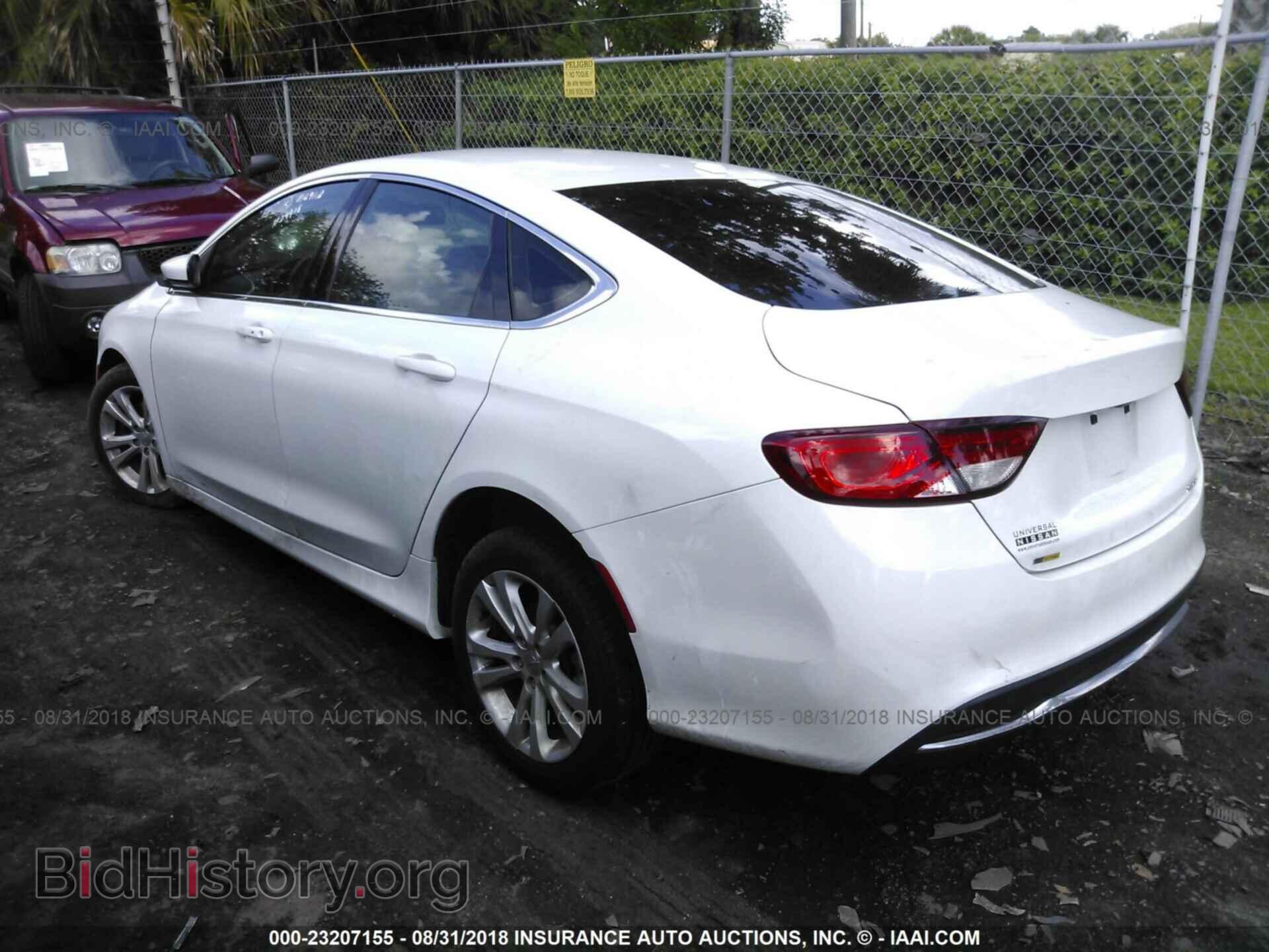 2015 Chrysler 200 - VIN: 1C3CCCAB7FN670344 - Photo 3