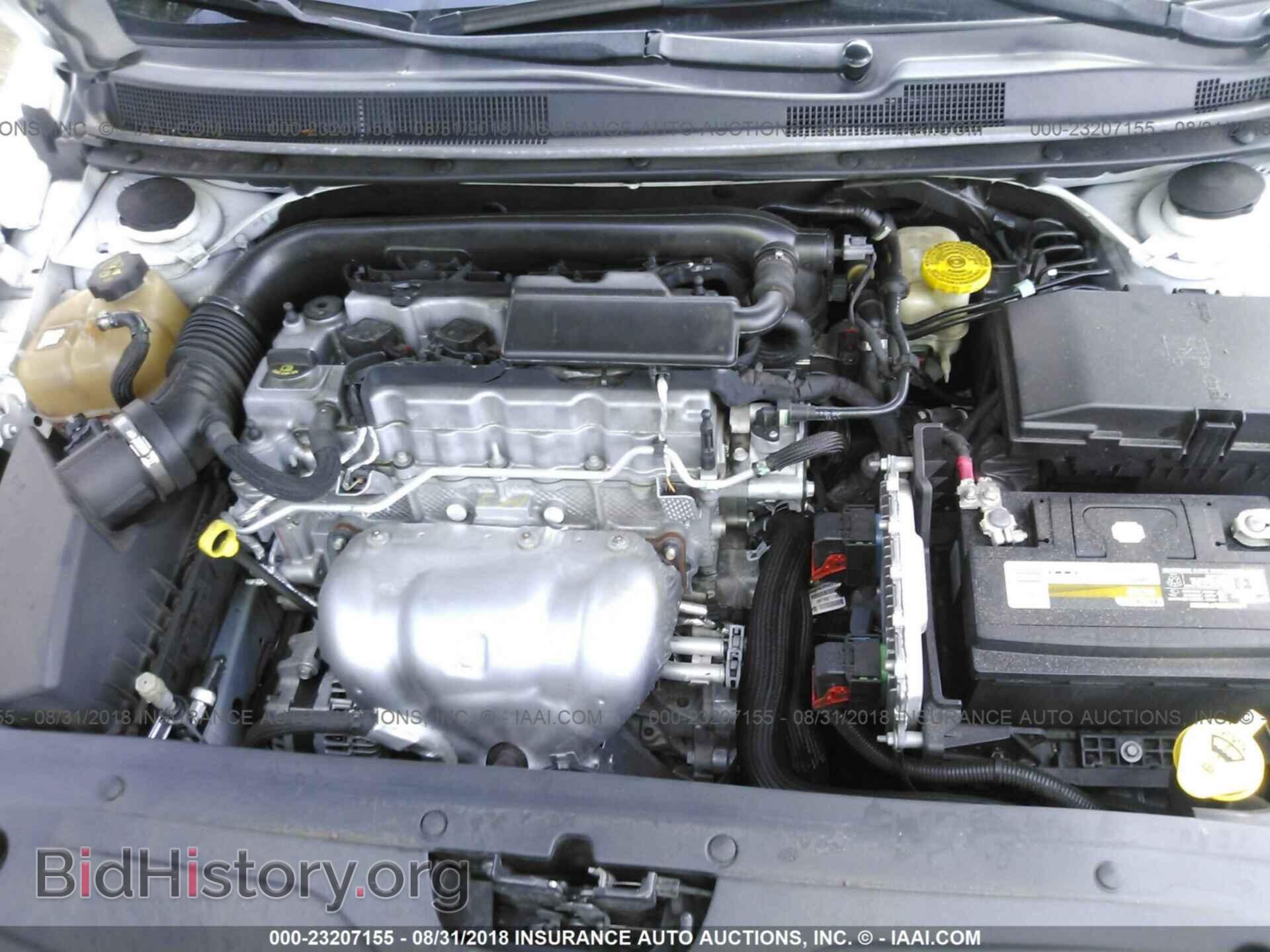 2015 Chrysler 200 - VIN: 1C3CCCAB7FN670344 - Photo 10