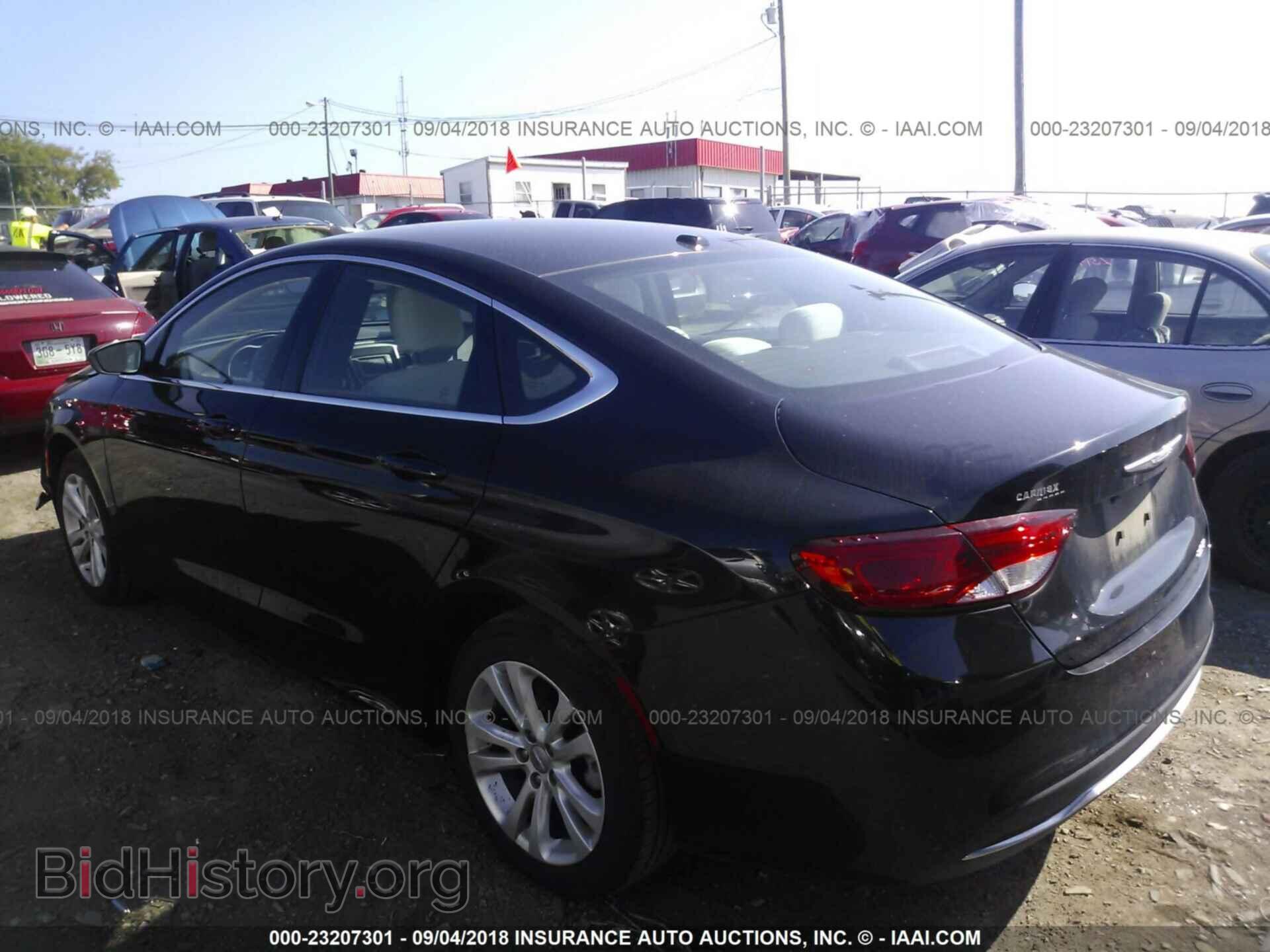 2015 Chrysler 200 - VIN: 1C3CCCAB8FN600237 - Photo 3