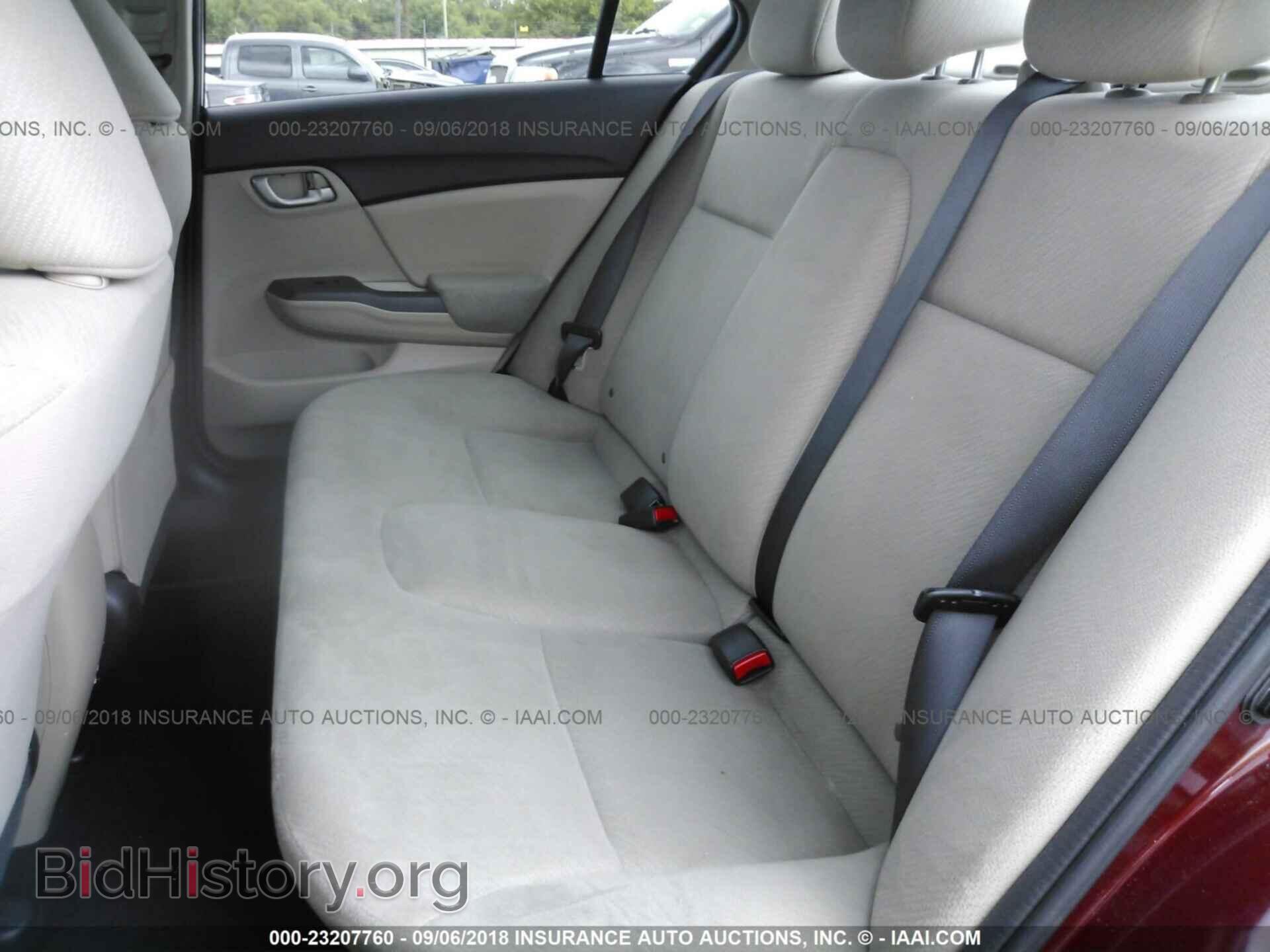 2013 Honda Civic - VIN: 2HGFB2F52DH573679 - Photo 8