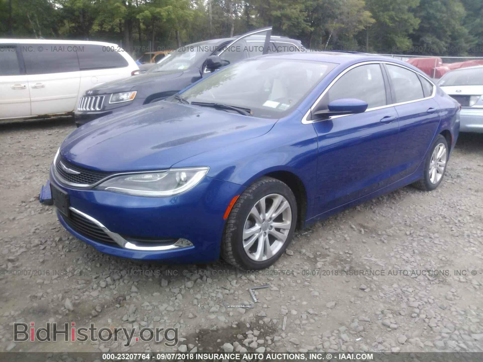 2015 Chrysler 200 - VIN: 1C3CCCAB3FN538374 - Photo 2