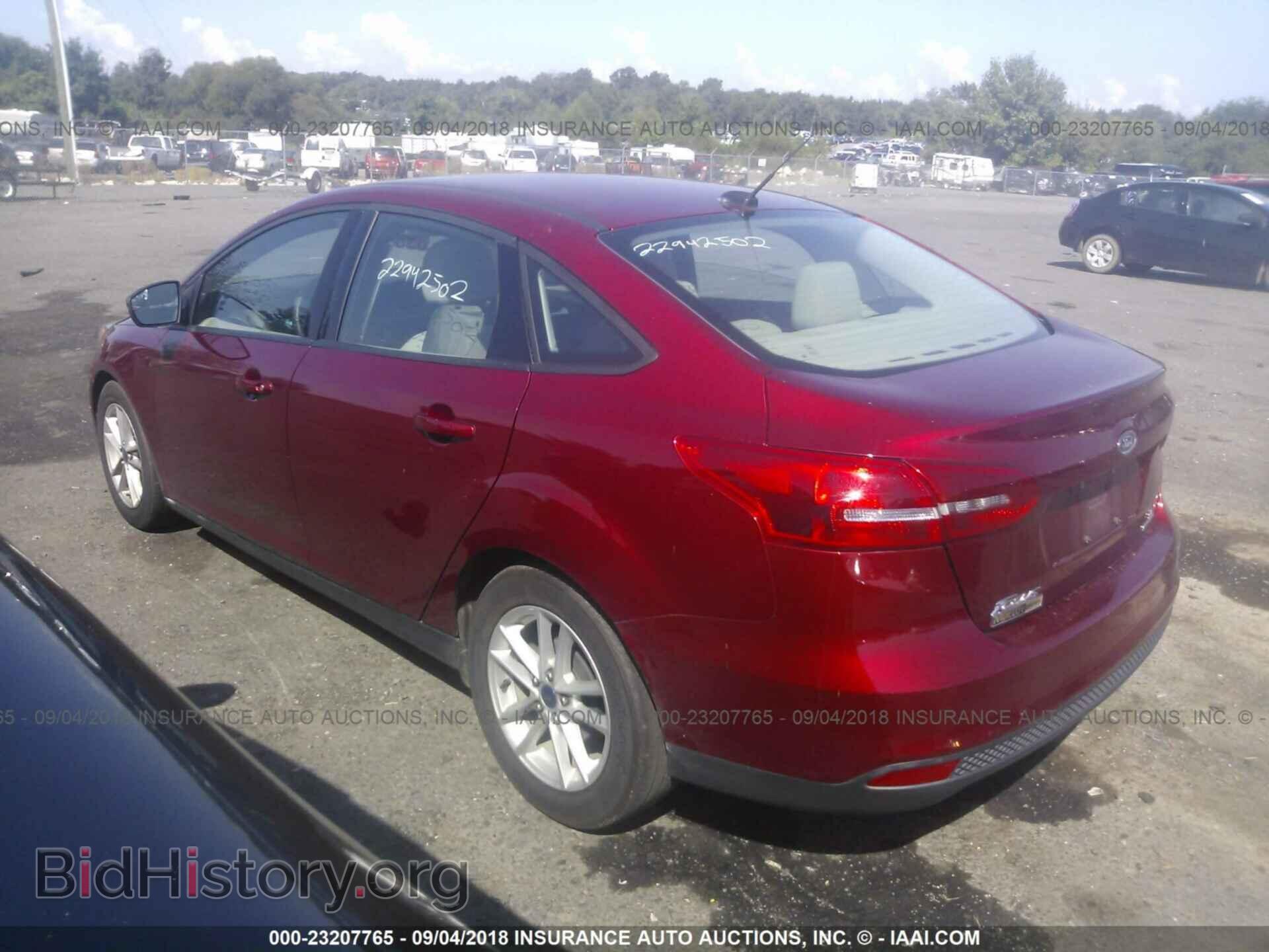 2015 Ford Focus - VIN: 1FADP3F26FL298753 - Фото 3
