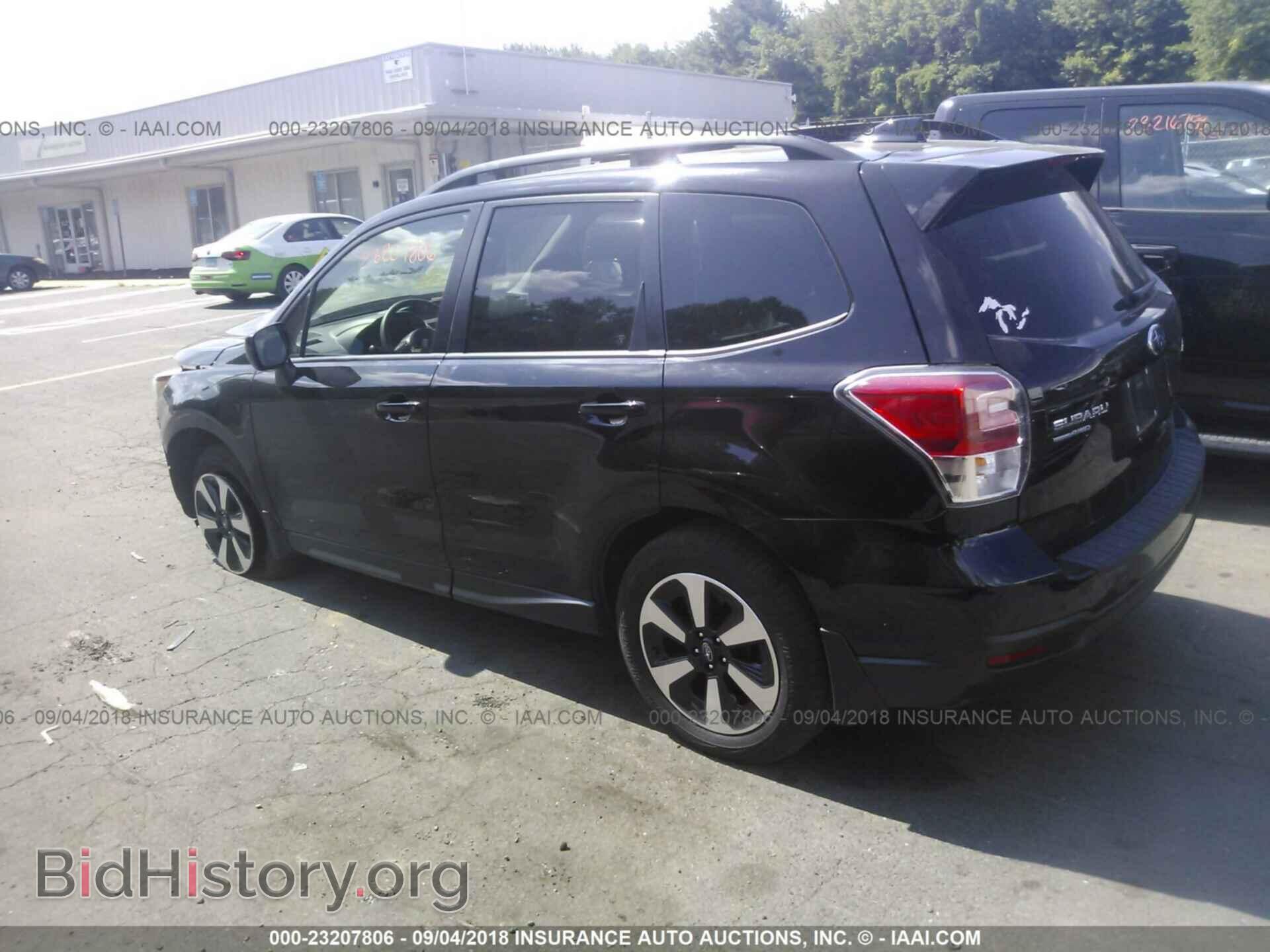 2017 Subaru Forester - VIN: JF2SJAEC1HH451838 - Photo 3
