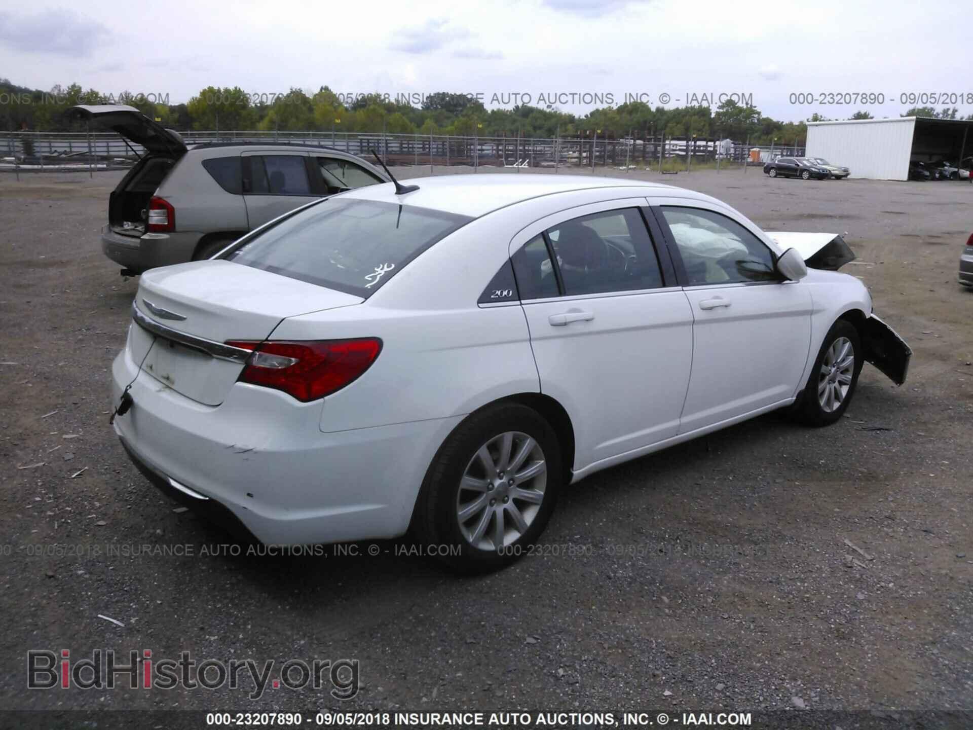 2013 CHRYSLER 200 - VIN: 1C3CCBBB4DN600905 - Фото 4