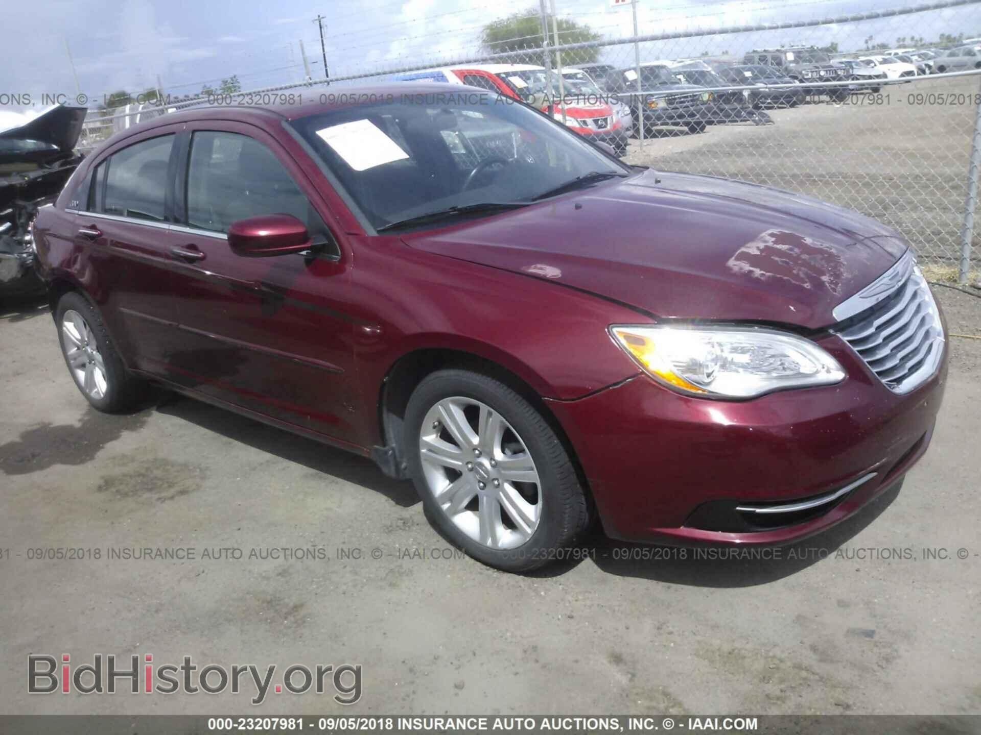 Photo 1C3CCBBB8DN666308 - Chrysler 200 2013