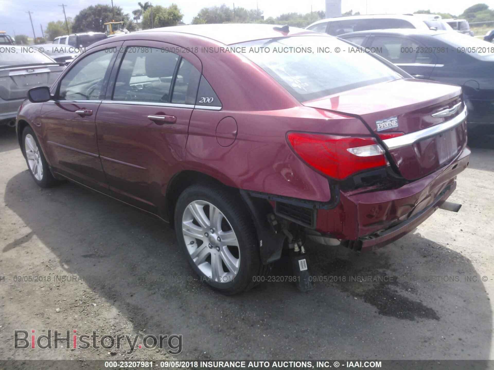 2013 Chrysler 200 - VIN: 1C3CCBBB8DN666308 - Photo 3