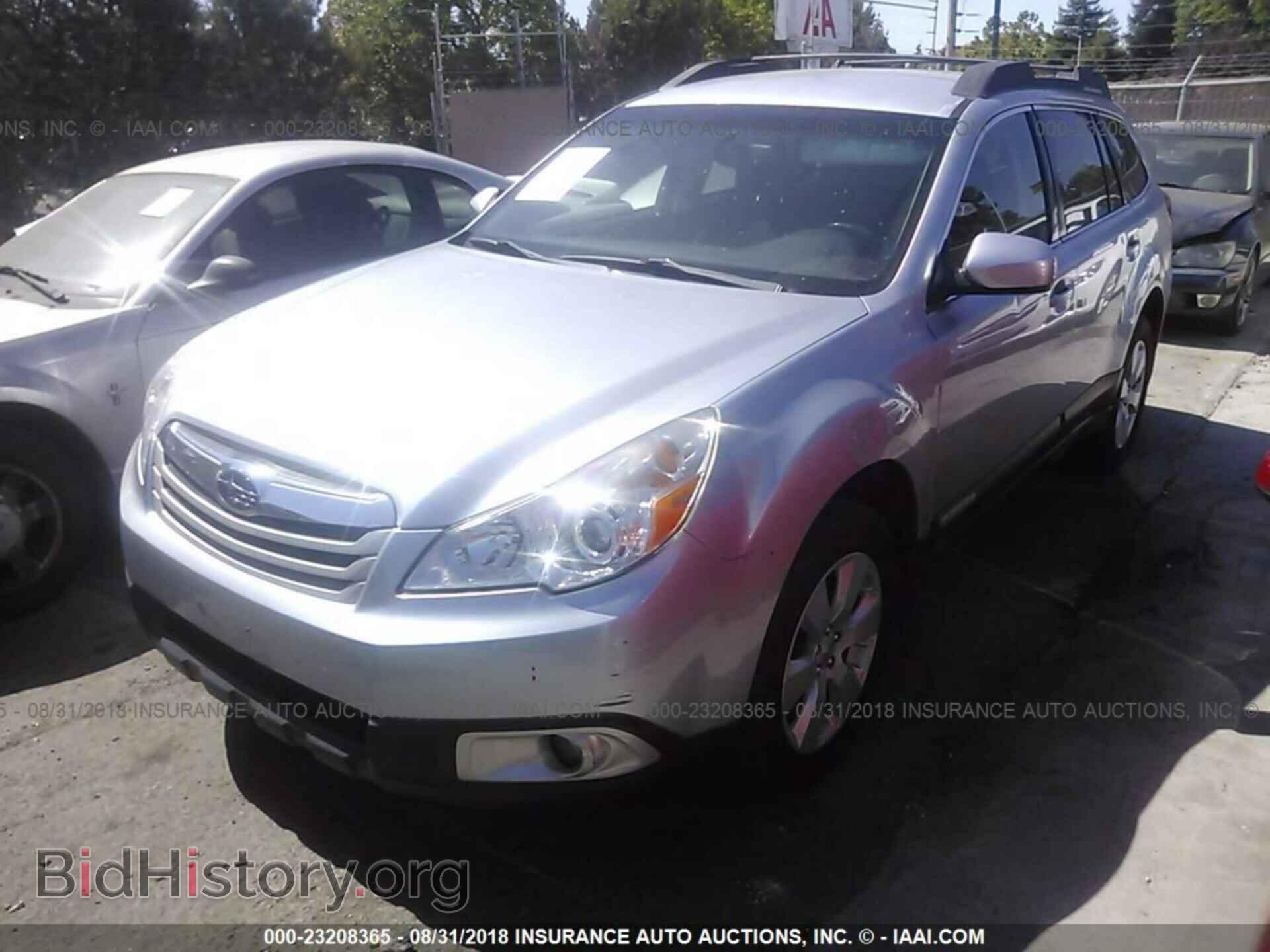 2012 Subaru Outback - VIN: 4S4BRBCC9C3250674 - Фото 2