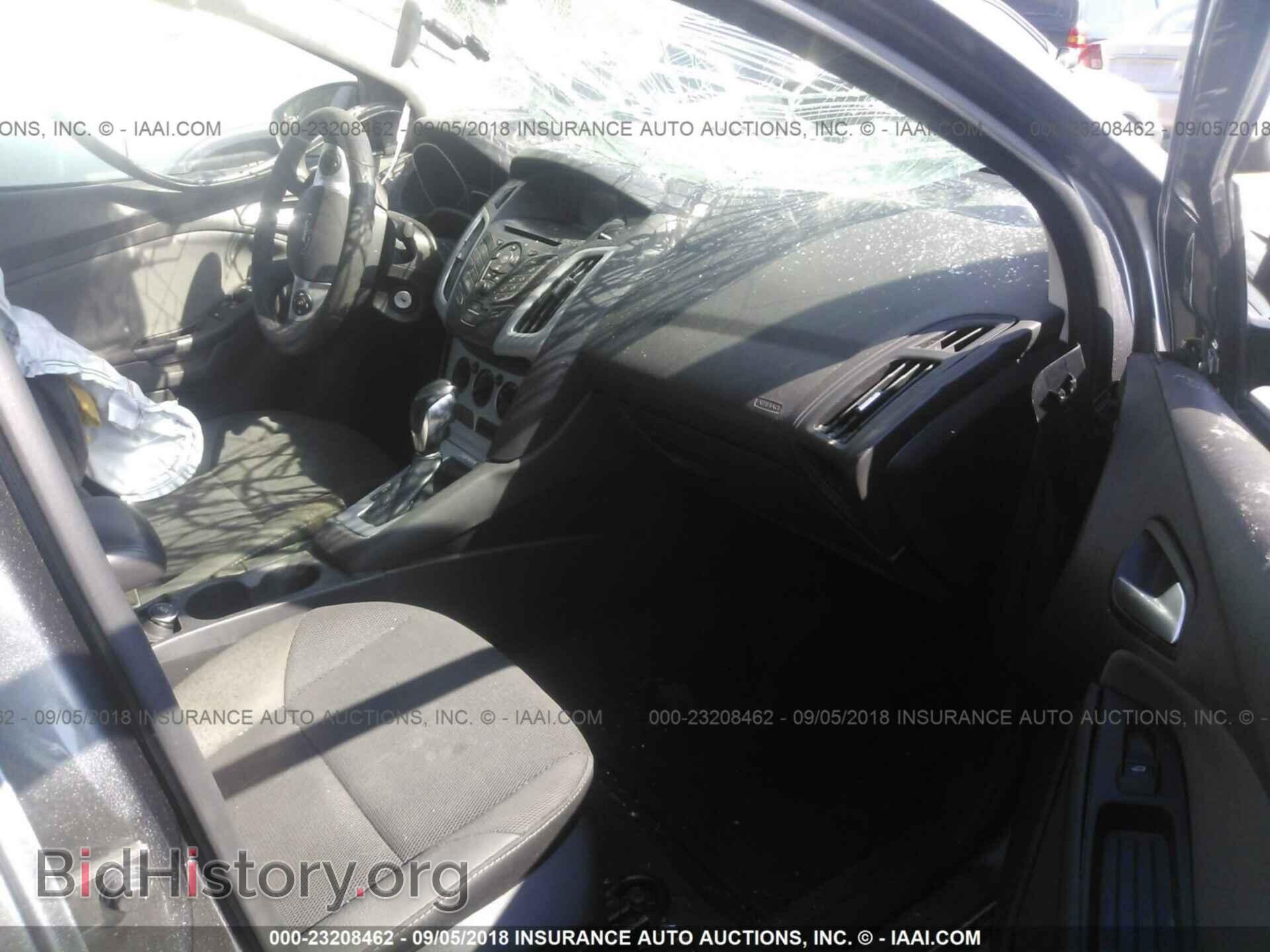 2014 Ford Focus - VIN: 1FADP3F2XEL191753 - Photo 5
