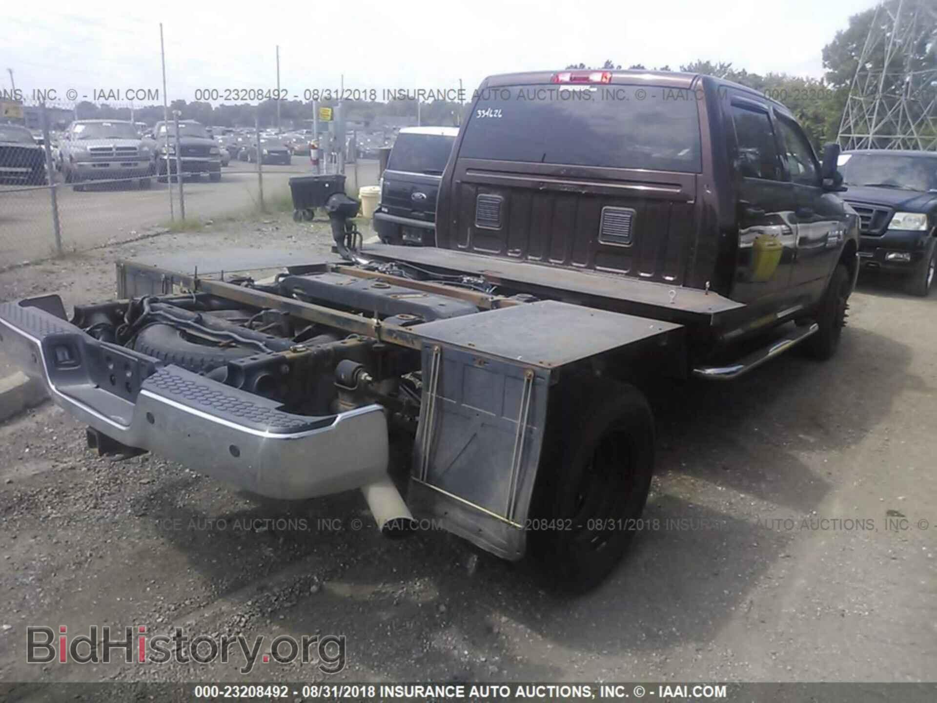 2014 Ram 3500 - VIN: 3C63RRGL4EG124631 - Фото 4