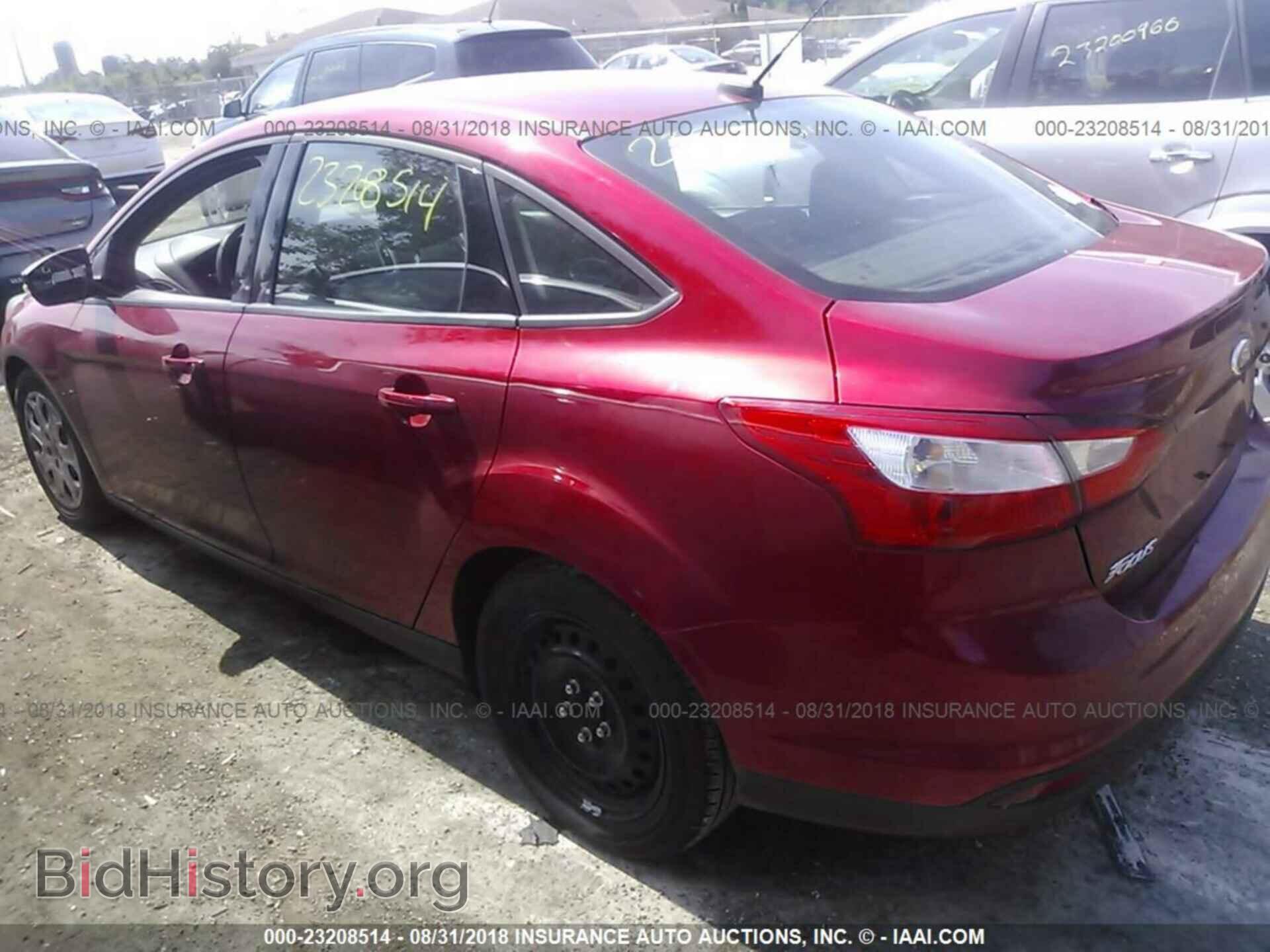 2012 Ford Focus - VIN: 1FAHP3F24CL353584 - Фото 3