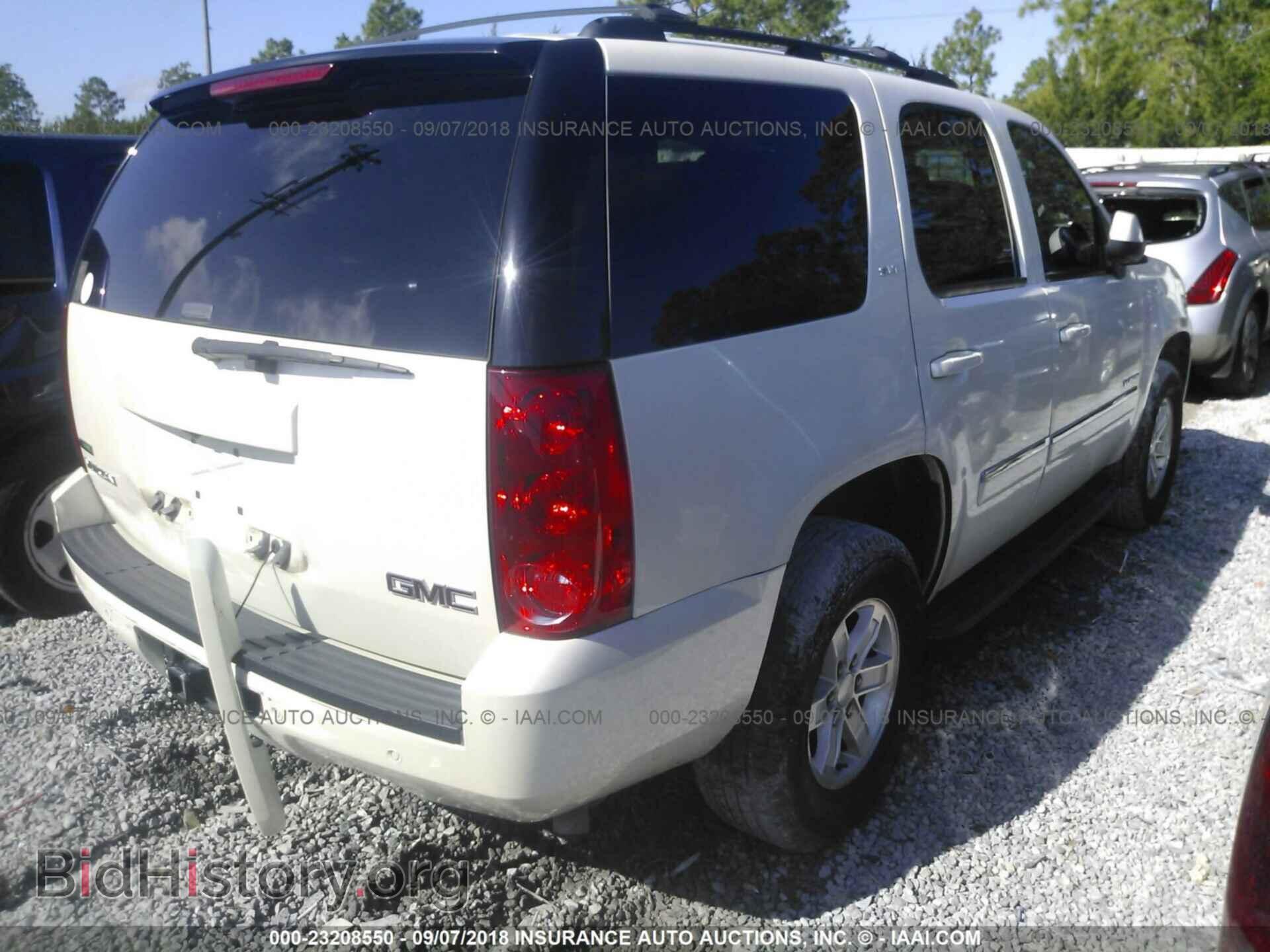2011 Gmc Yukon - VIN: 1GKS2CE08BR338276 - Фото 4