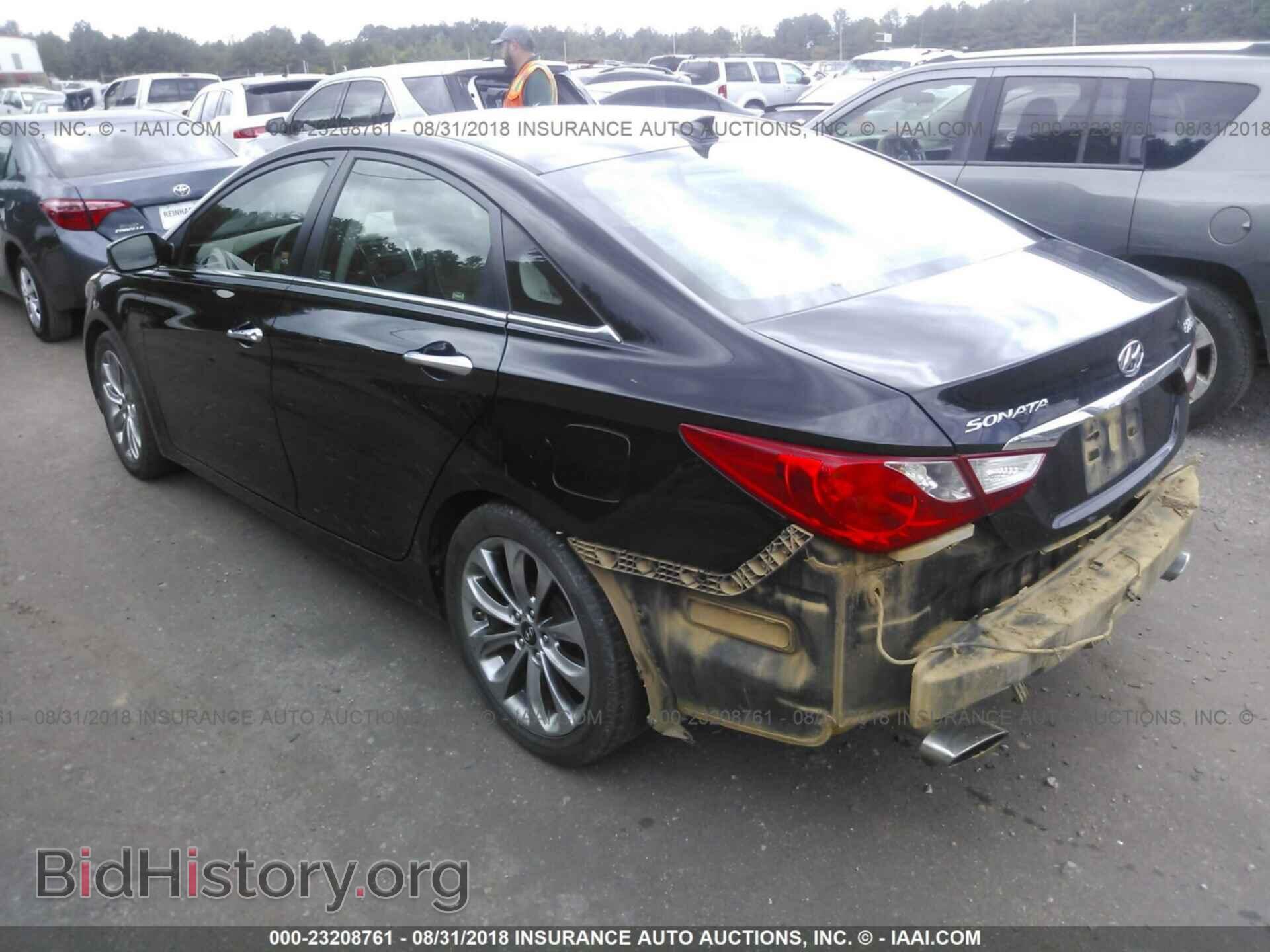 2012 Hyundai Sonata - VIN: 5NPEC4AB1CH322982 - Фото 3