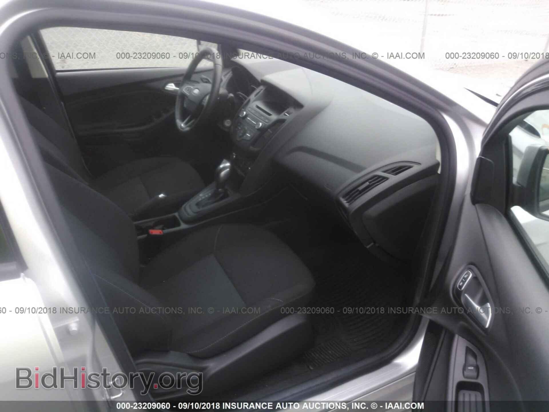 2016 Ford Focus - VIN: 1FADP3F26GL236920 - Фото 5