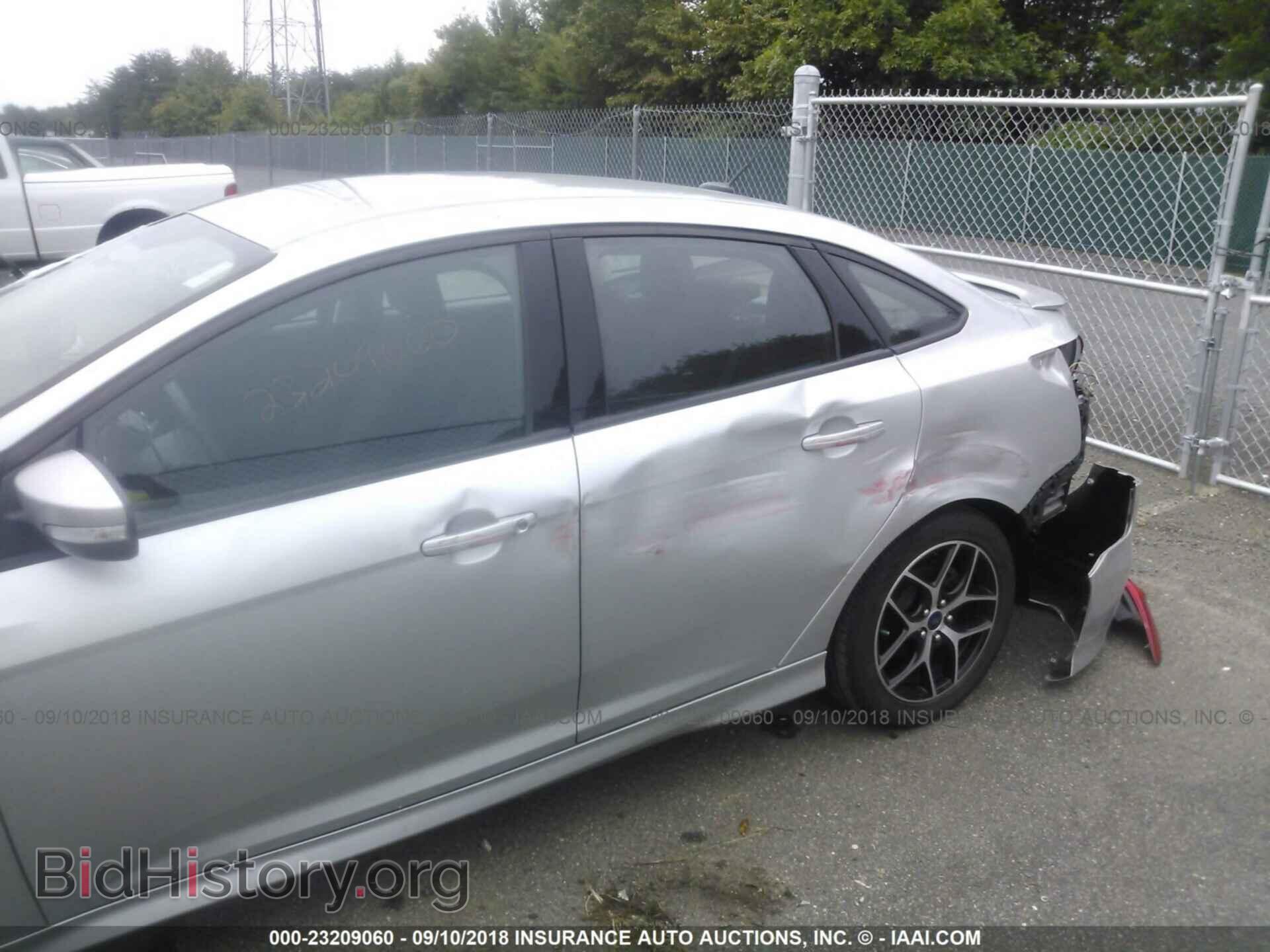 2016 Ford Focus - VIN: 1FADP3F26GL236920 - Фото 6