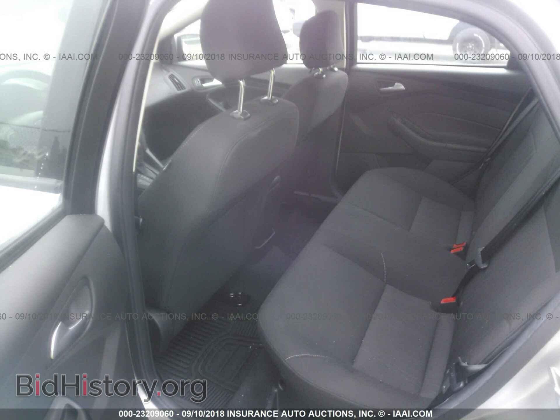 2016 Ford Focus - VIN: 1FADP3F26GL236920 - Фото 8