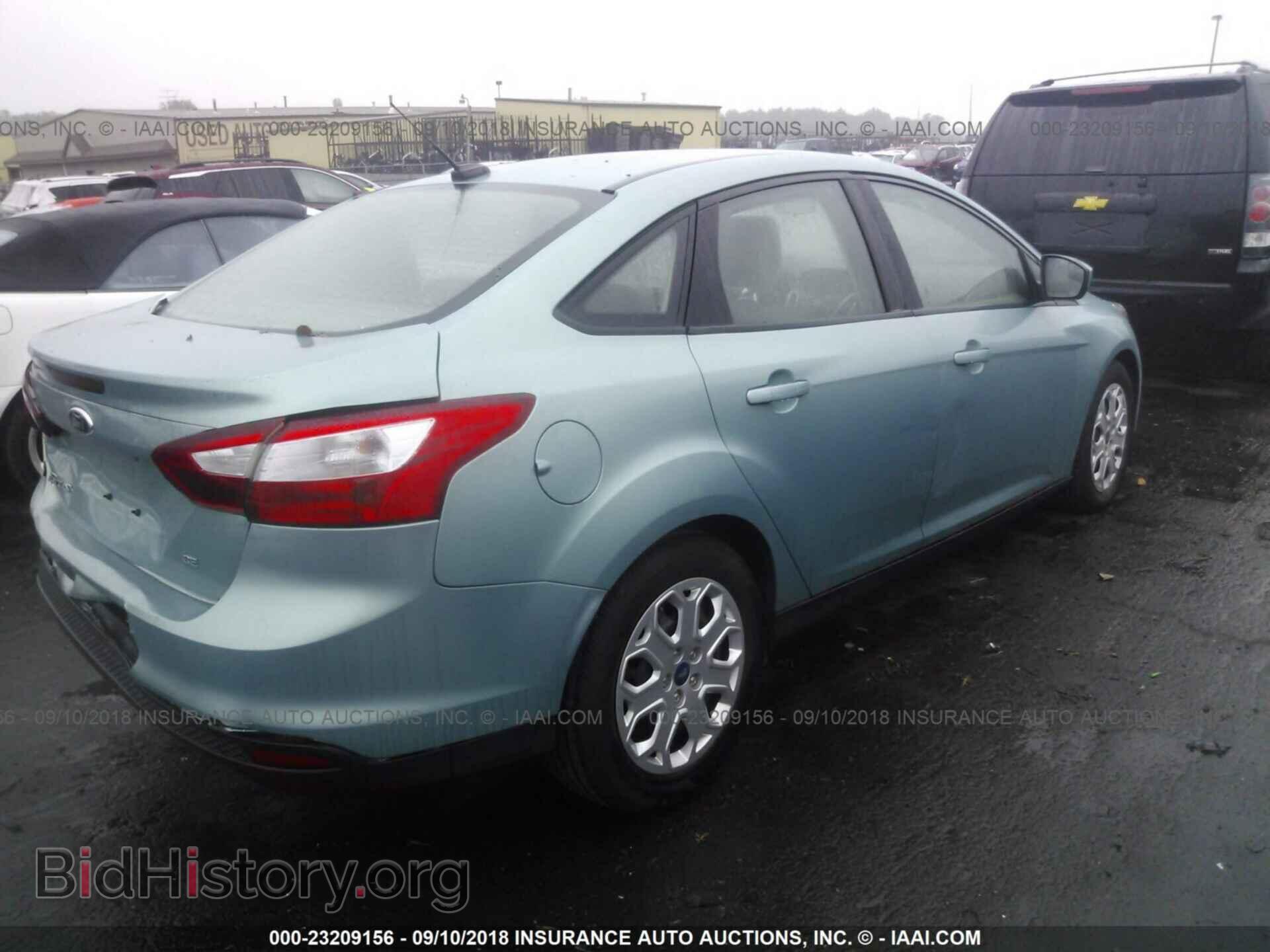 2012 Ford Focus - VIN: 1FAHP3F22CL300334 - Photo 4