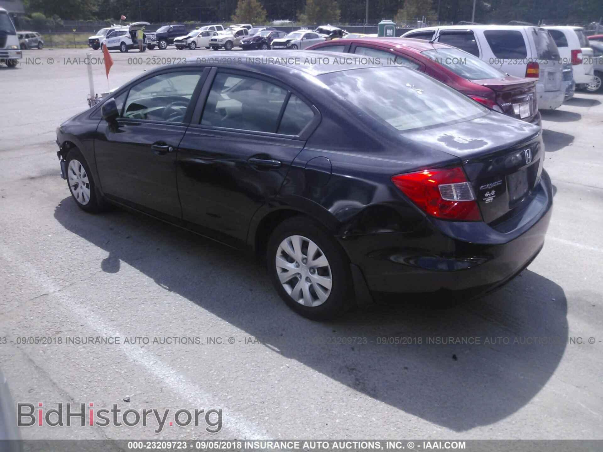 2012 Honda Civic - VIN: 2HGFB2F55CH571021 - Фото 3
