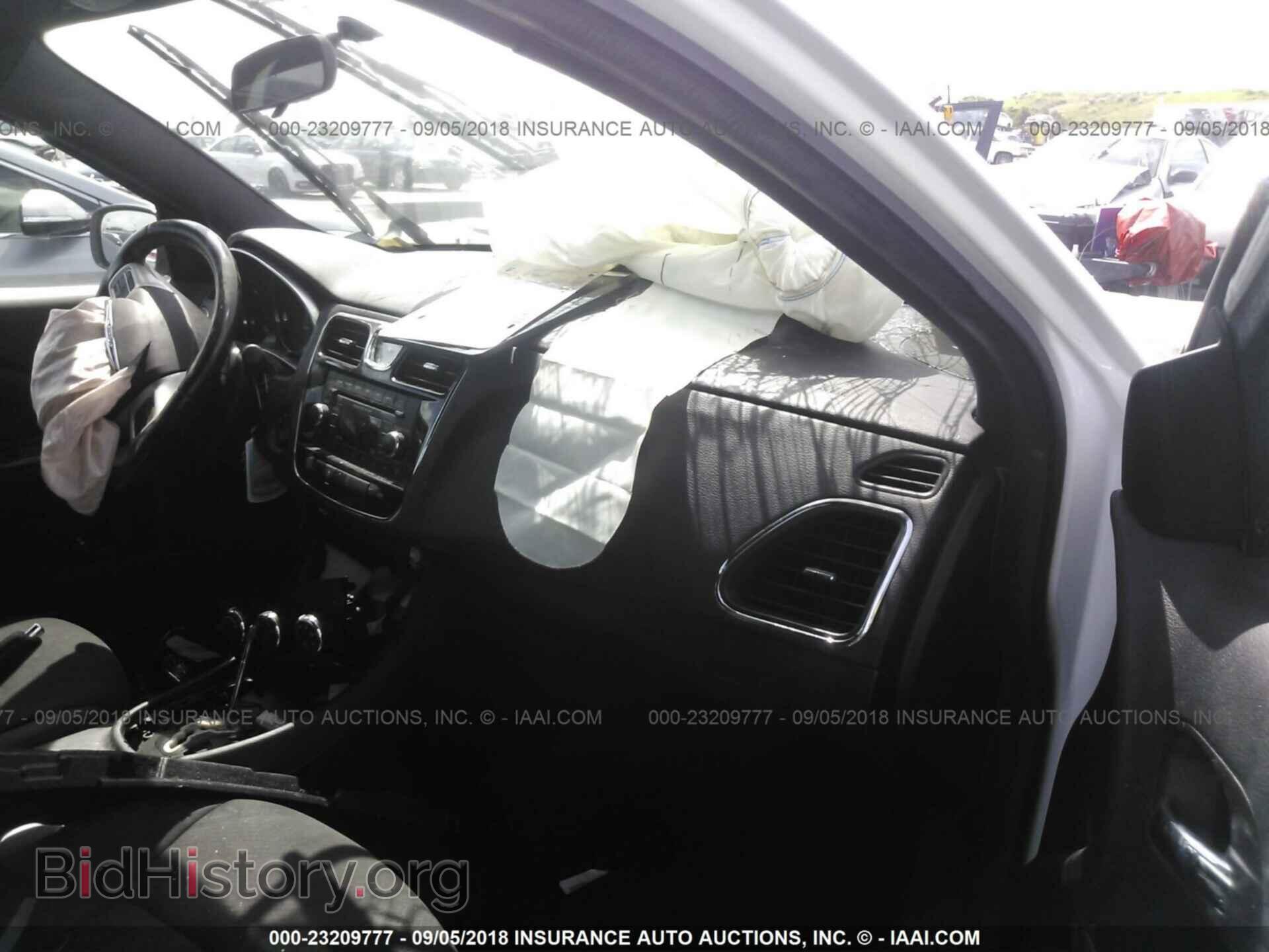 2013 Chrysler 200 - VIN: 1C3CCBBB7DN656028 - Фото 5
