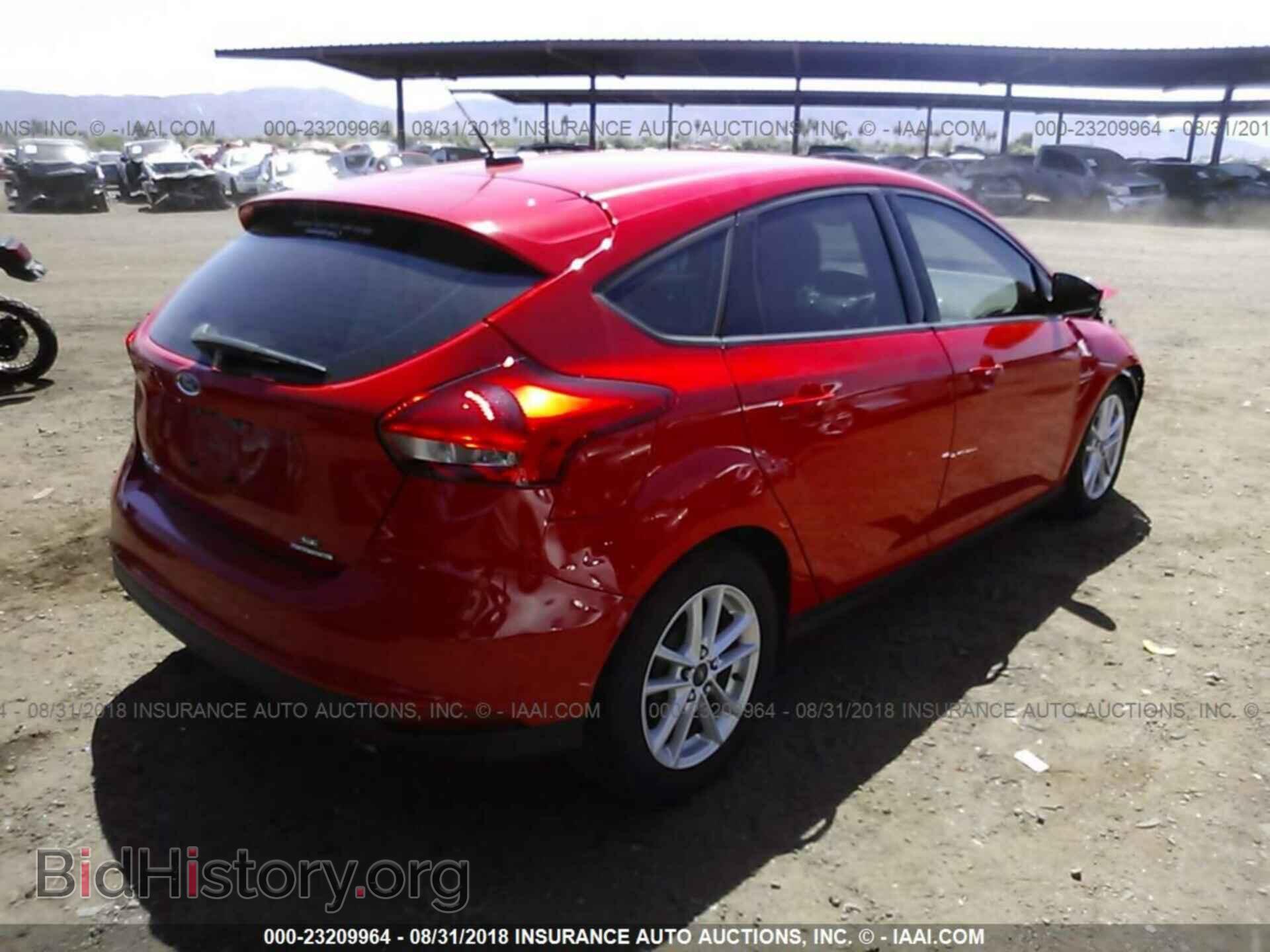 2015 Ford Focus - VIN: 1FADP3K29FL232154 - Photo 4