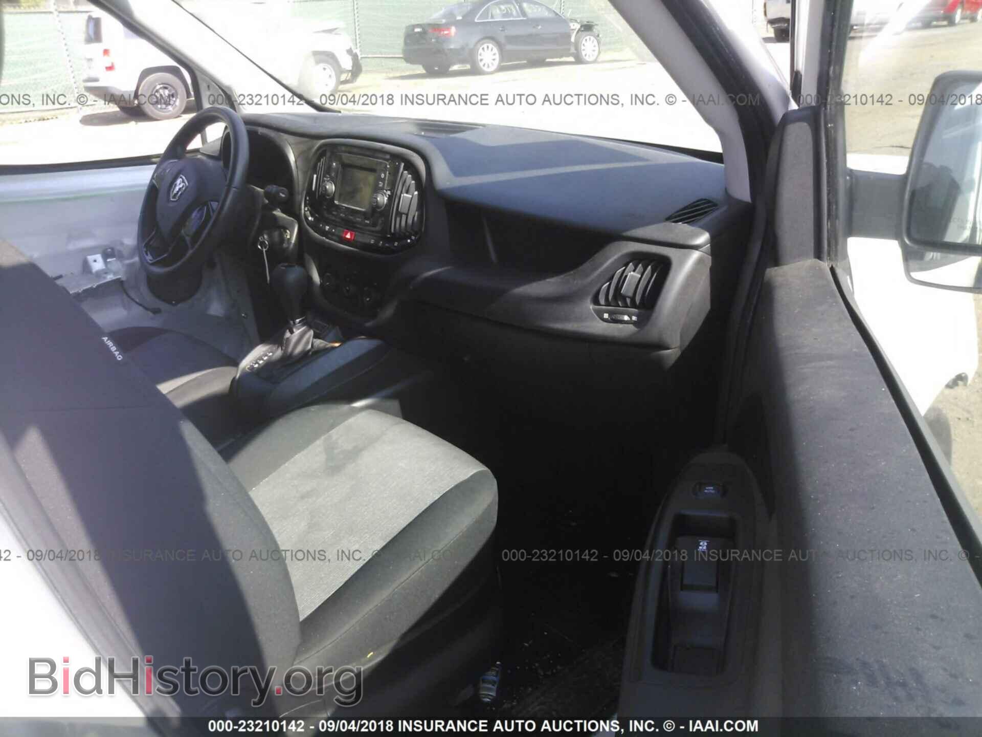 2016 Ram Promaster - VIN: ZFBERFBTXG6B00397 - Photo 5