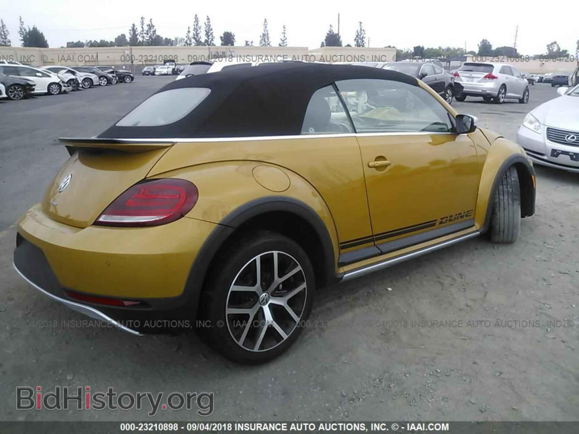 2017 Volkswagen Beetle - VIN: 3VWT17AT1HM800114 - Фото 4