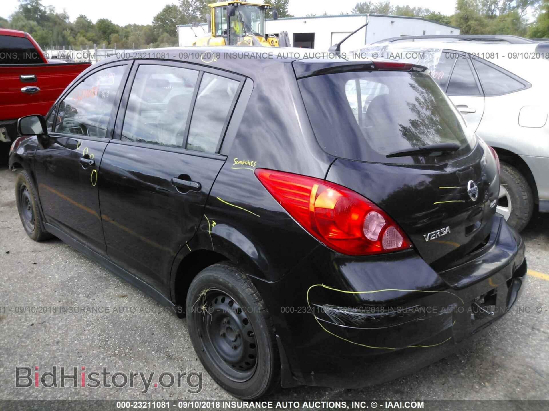 2011 Nissan Versa - VIN: 3N1BC1CP8BL369941 - Фото 3