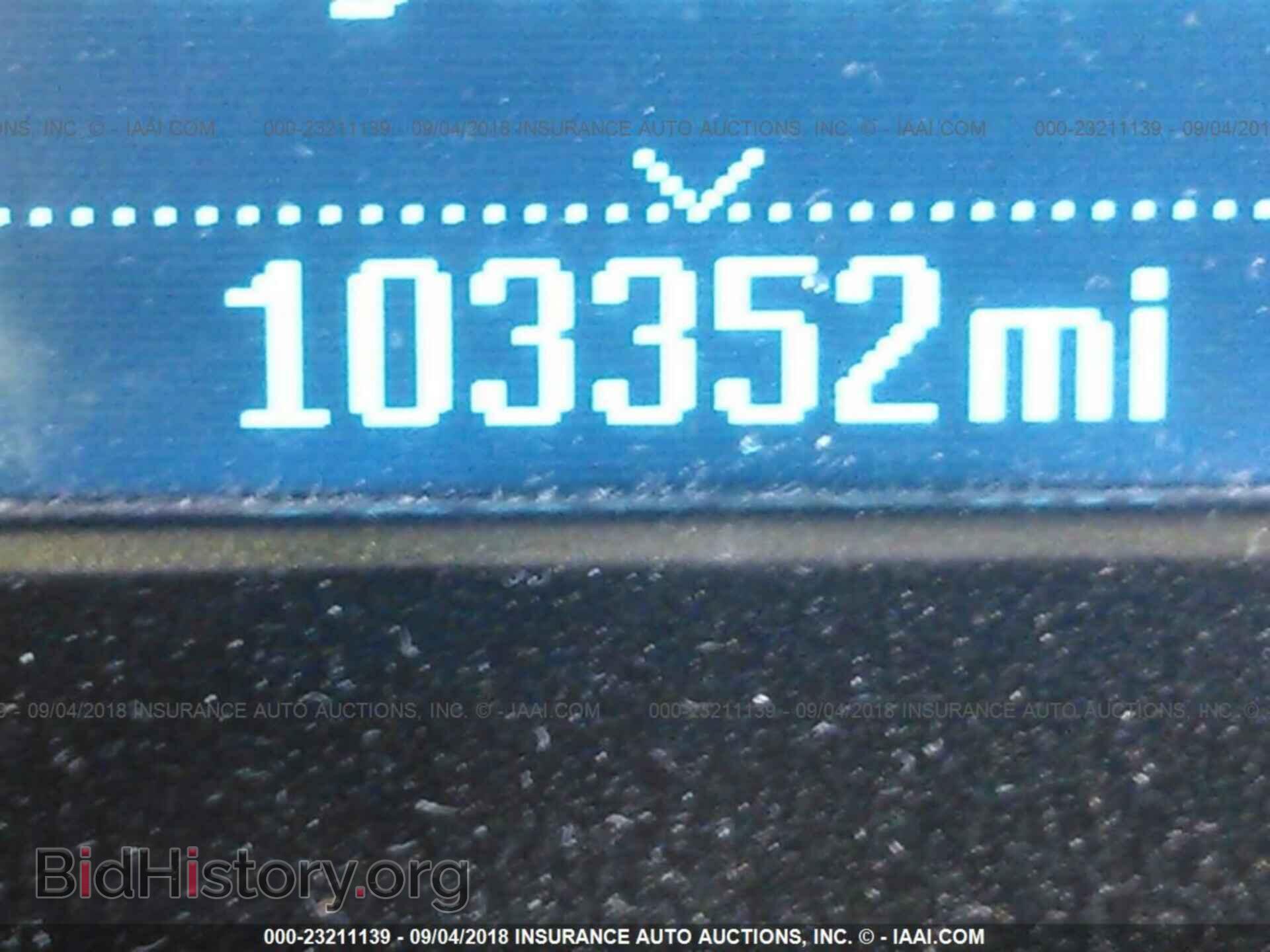 2012 Ford Focus - VIN: 1FAHP3F23CL333147 - Photo 7