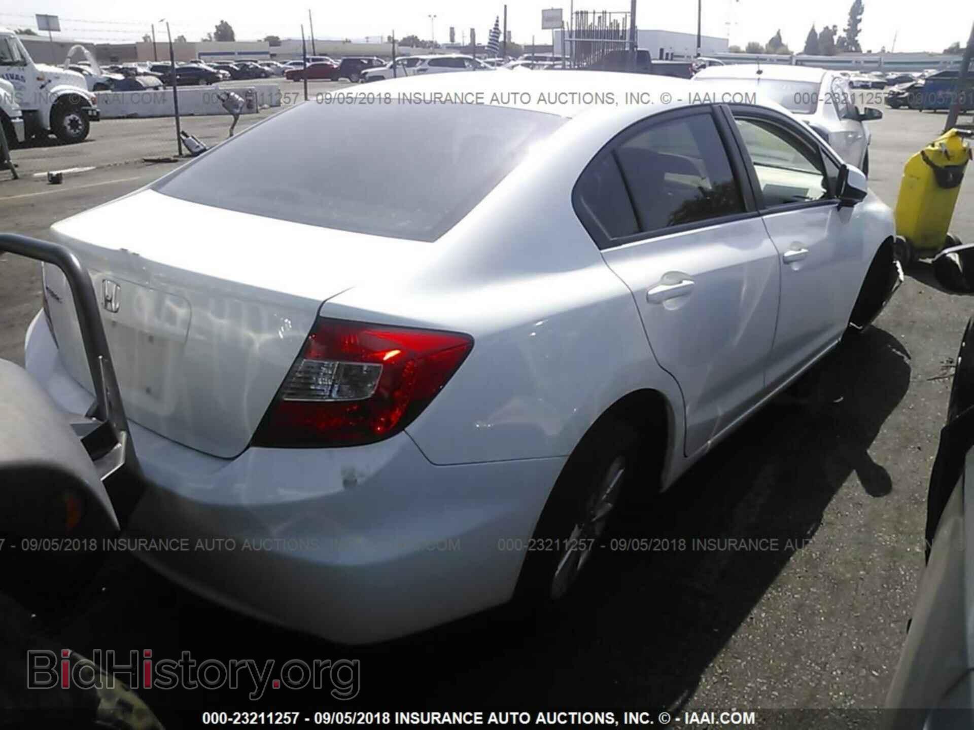 2012 Honda Civic - VIN: 19XFB2F86CE329567 - Photo 4