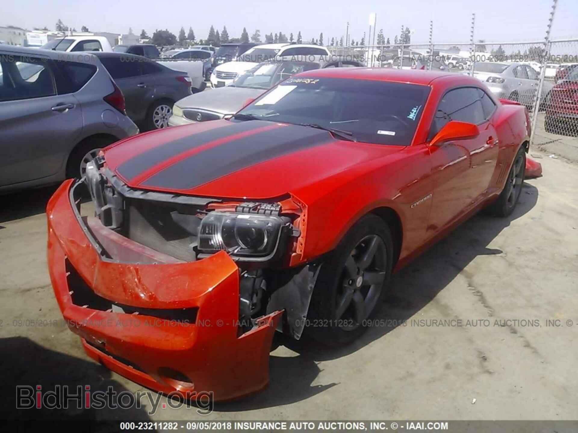 2012 Chevrolet Camaro - VIN: 2G1FB1E38C9146064 - Фото 2