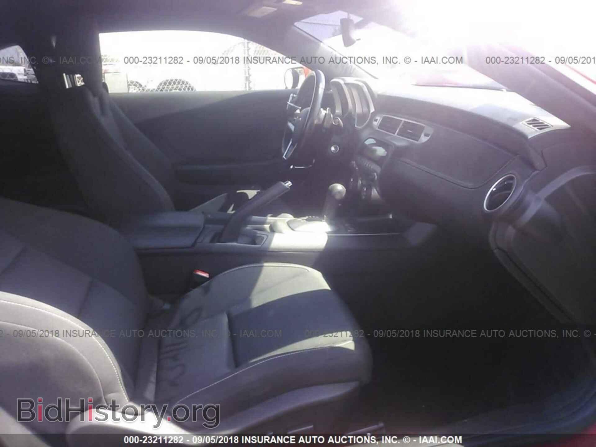 2012 Chevrolet Camaro - VIN: 2G1FB1E38C9146064 - Фото 5