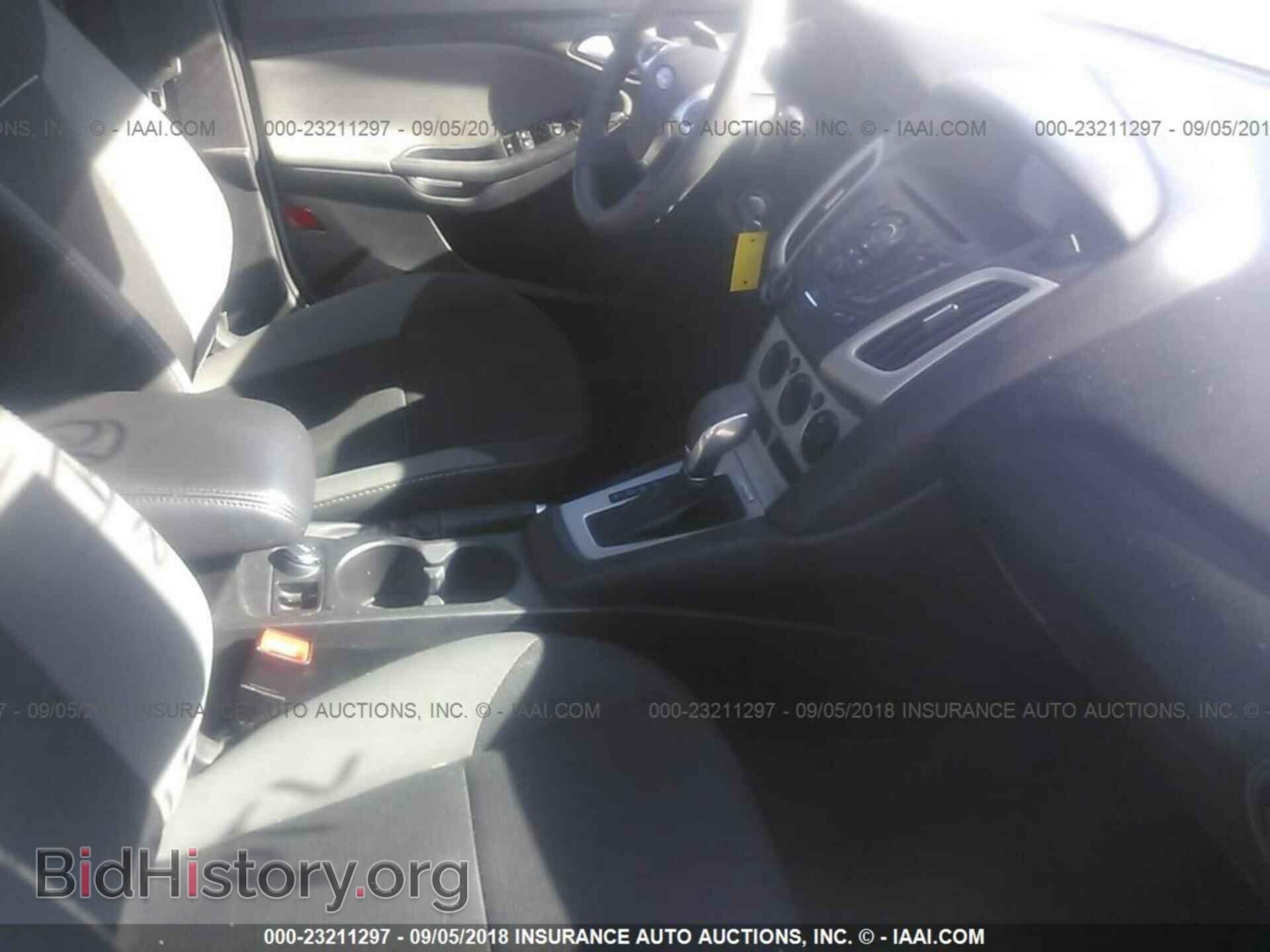 2014 Ford Focus - VIN: 1FADP3F2XEL453710 - Фото 5