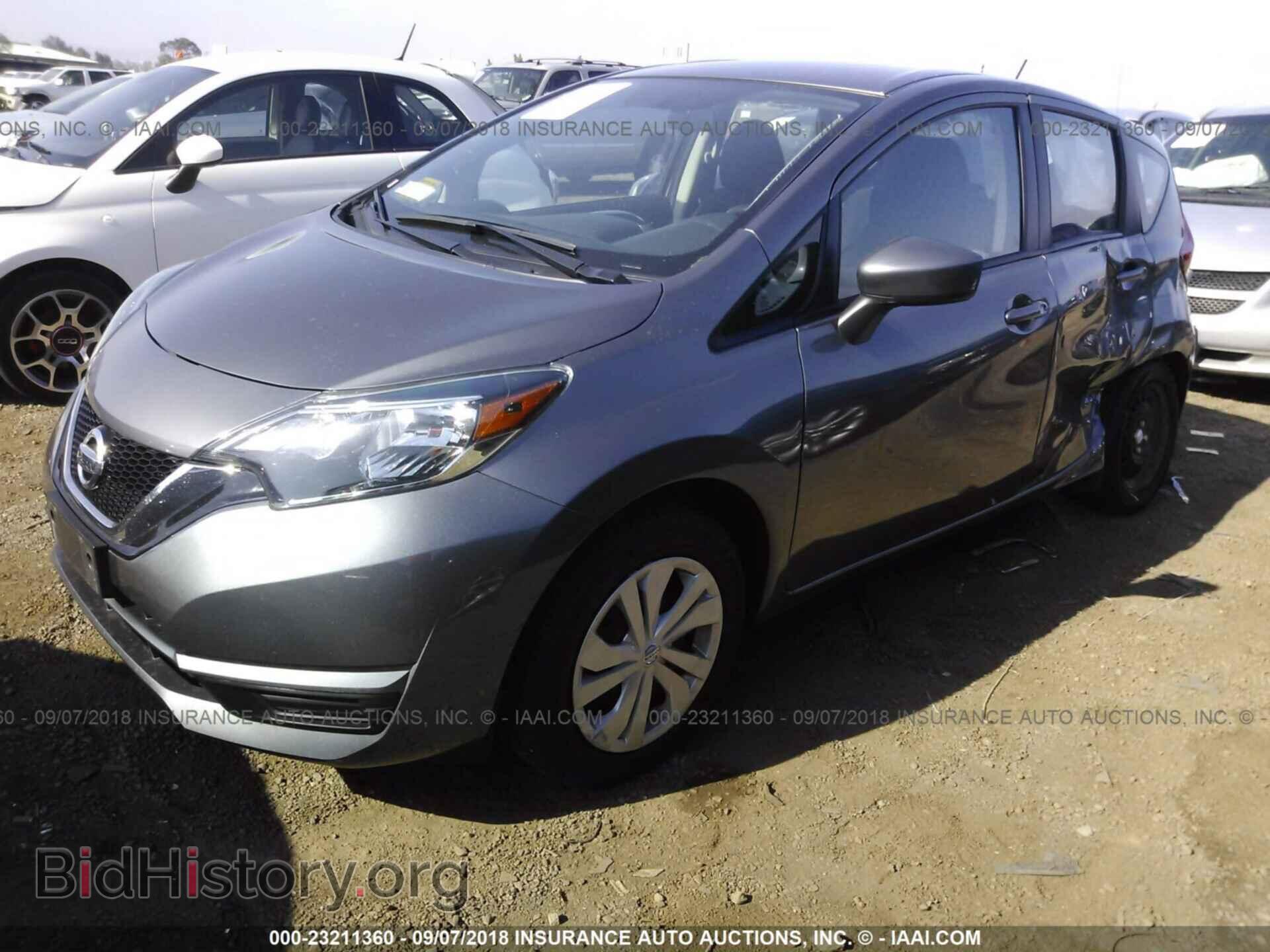 2017 Nissan Versa note - VIN: 3N1CE2CPXHL358565 - Фото 2