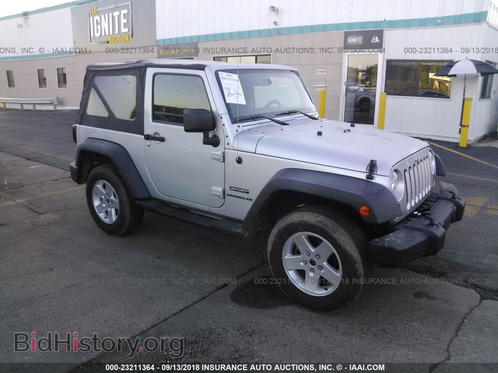Фотография 1J4AA2D16BL525513 - Jeep Wrangler 2011