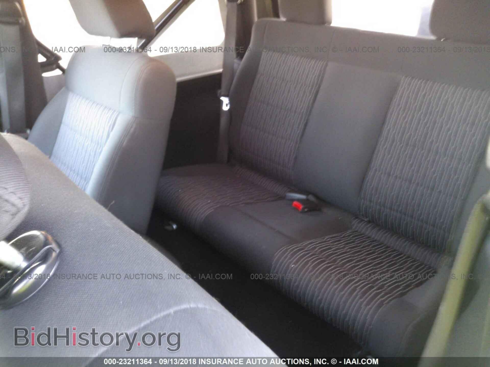 2011 Jeep Wrangler - VIN: 1J4AA2D16BL525513 - Фото 8